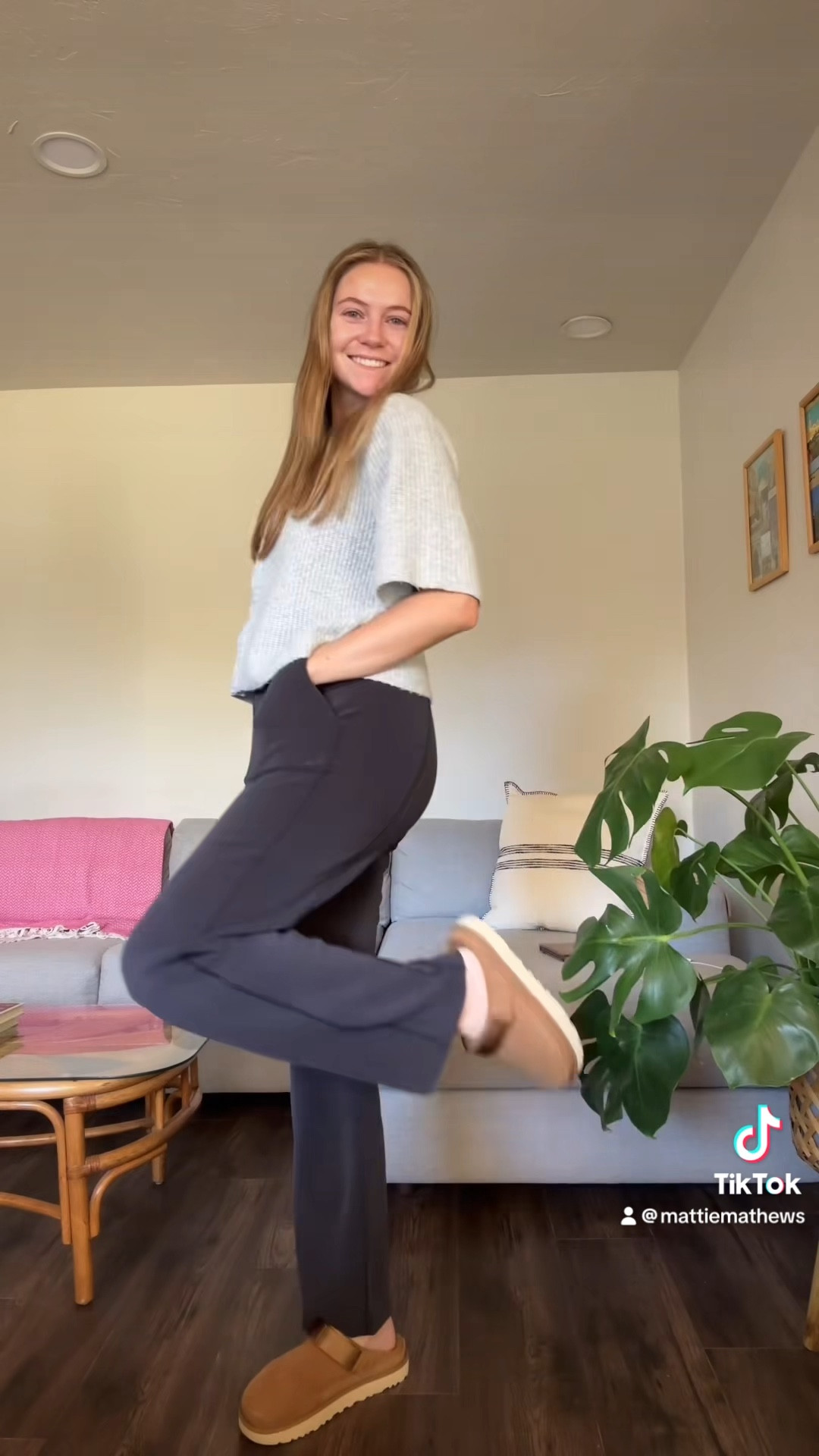 Work from home outfit 👩‍💻

#LTKVideo #LTKFindsUnder50 #LTKFindsUnder100