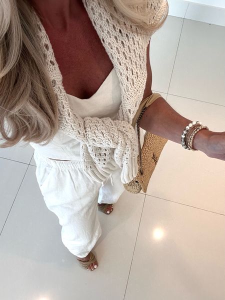 One of my Favorite Looks from Mexico!  So chic and classy. 

Fashion, Spring Fashion, Vacation Fashion, White Set, Classy Outfit, Abercrombie, Abercrombie and Fitch, YSL, Woven Tote, Bracelet Stack, Sandals, Wedge Heels, Linen Outfit, Old Money Aesthetic Trending

#LTKFind #LTKstyletip #LTKSeasonal