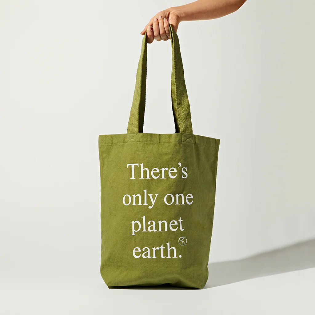 Your favorite canvas tote, now featuring our new look! Pack up your essentials in these 100% Orga... | Package Free