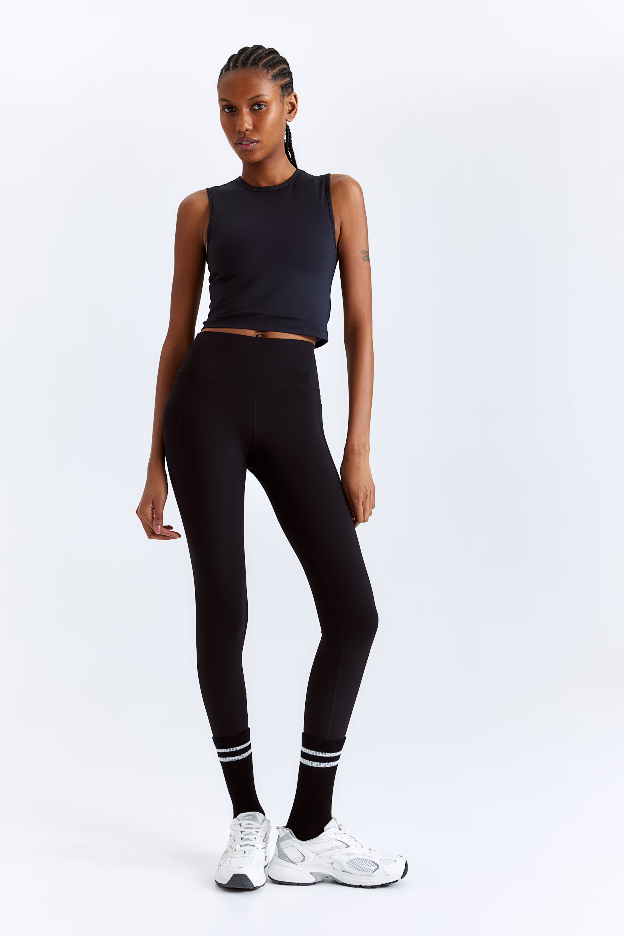 Pocket-detail sports leggings in DryMove™ | H&M (UK, MY, IN, SG, PH, TW, HK)
