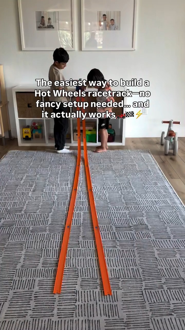 Sometimes the simplest setups are the ones they love the most✨
This easy Hot Wheels racetrack took just a few minutes to put together—and kept them busy way longer than I expected🏎️

Saving this one for all the “I need something quick” days 🤍

#kidsactivities #mommylife #hotwheels #playathome #momhack