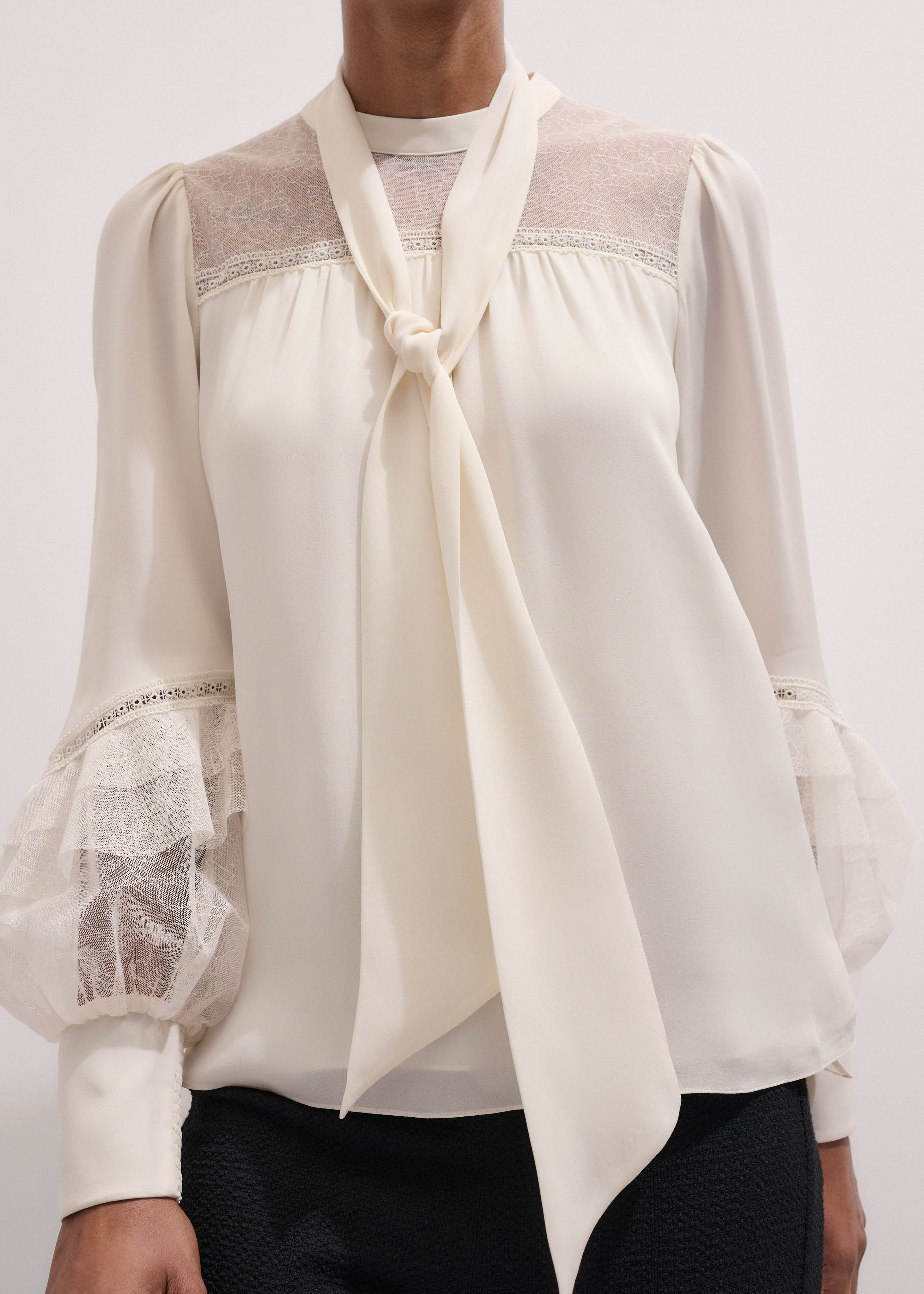 Swing Top + Tie Silk + Lace | ME+EM Global (Excluding US)