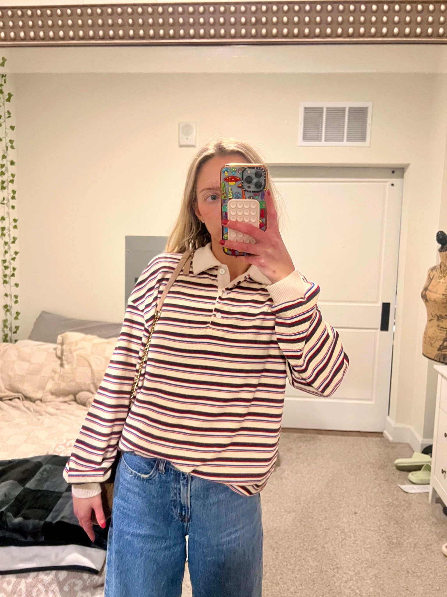 Size small top

#LTKFindsUnder50 #LTKStyleTip #LTKFindsUnder100