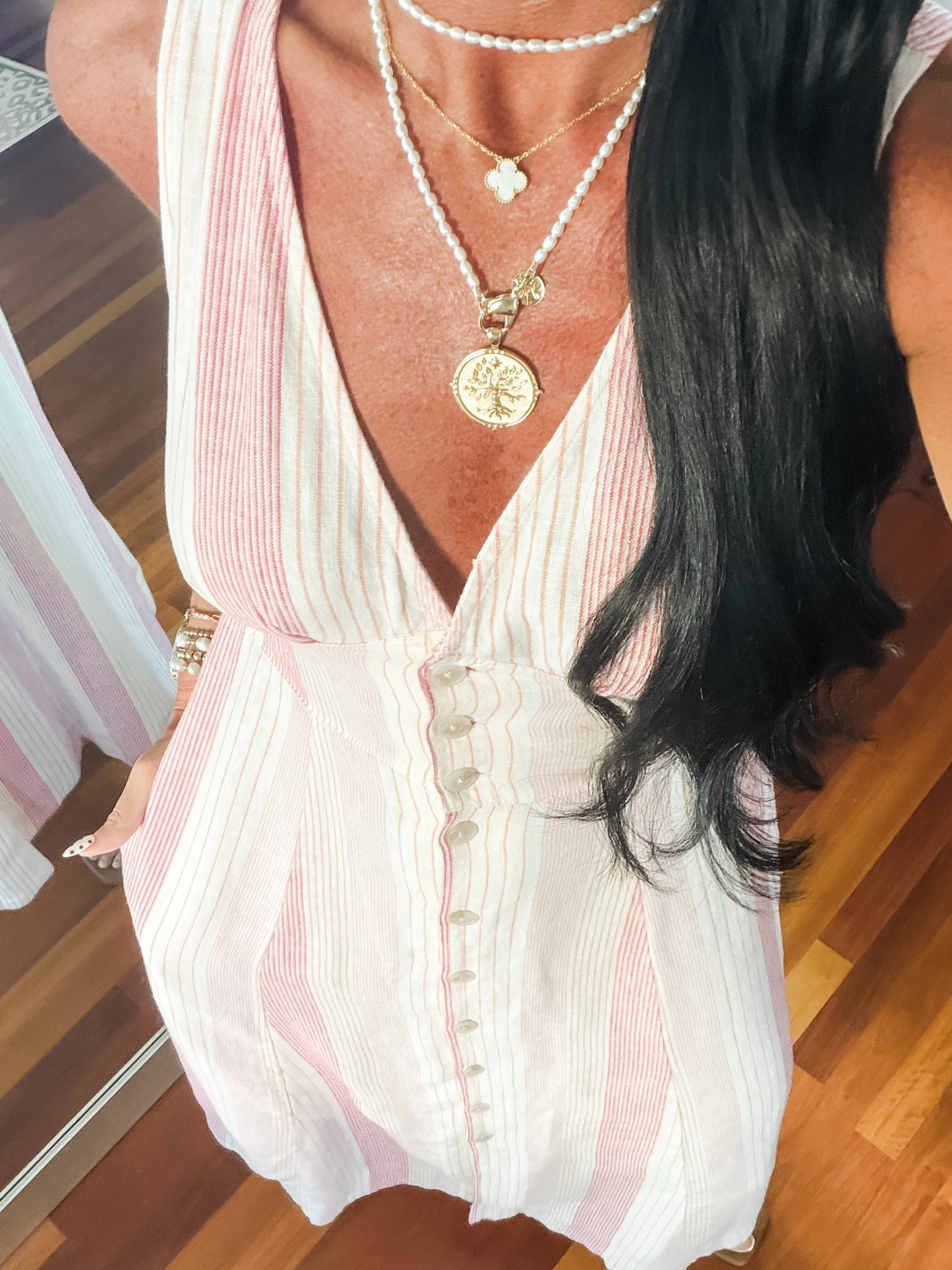 Love this @Target dress with my Jane win necklace!

#LTKootd #LTKSeasonal #LTKSaleAlert