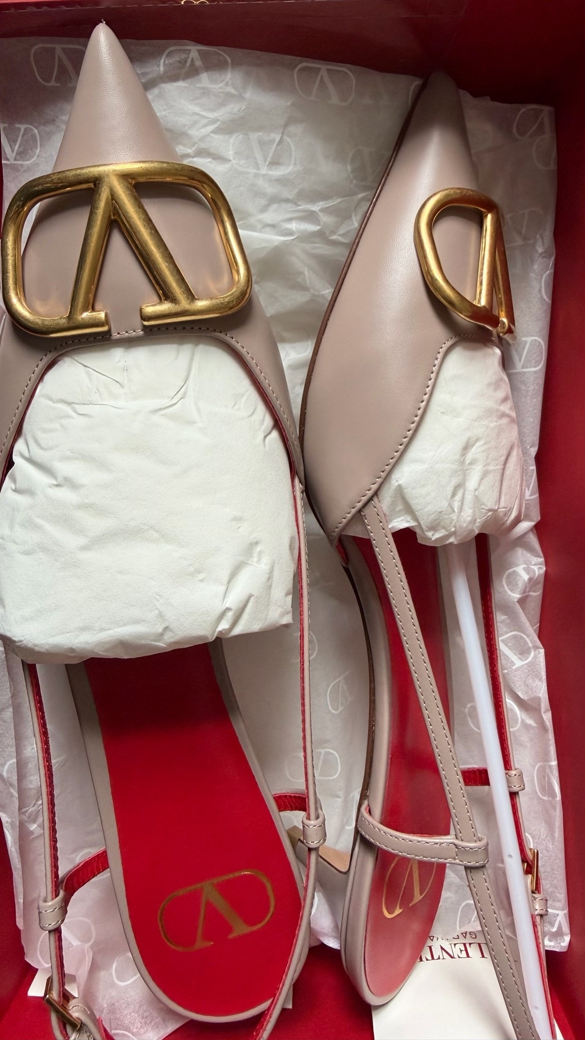 Summer shoes unboxing, timeless shoes style 

True to size 

Workwear shoes
Everyday comfort shoes
Sales find

#LTKsummer #LTKshoes #LTKsale