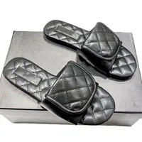 Slippers women luxury designer shoes genuine leather sandals solid color beach shoes metal letter... | DHGate