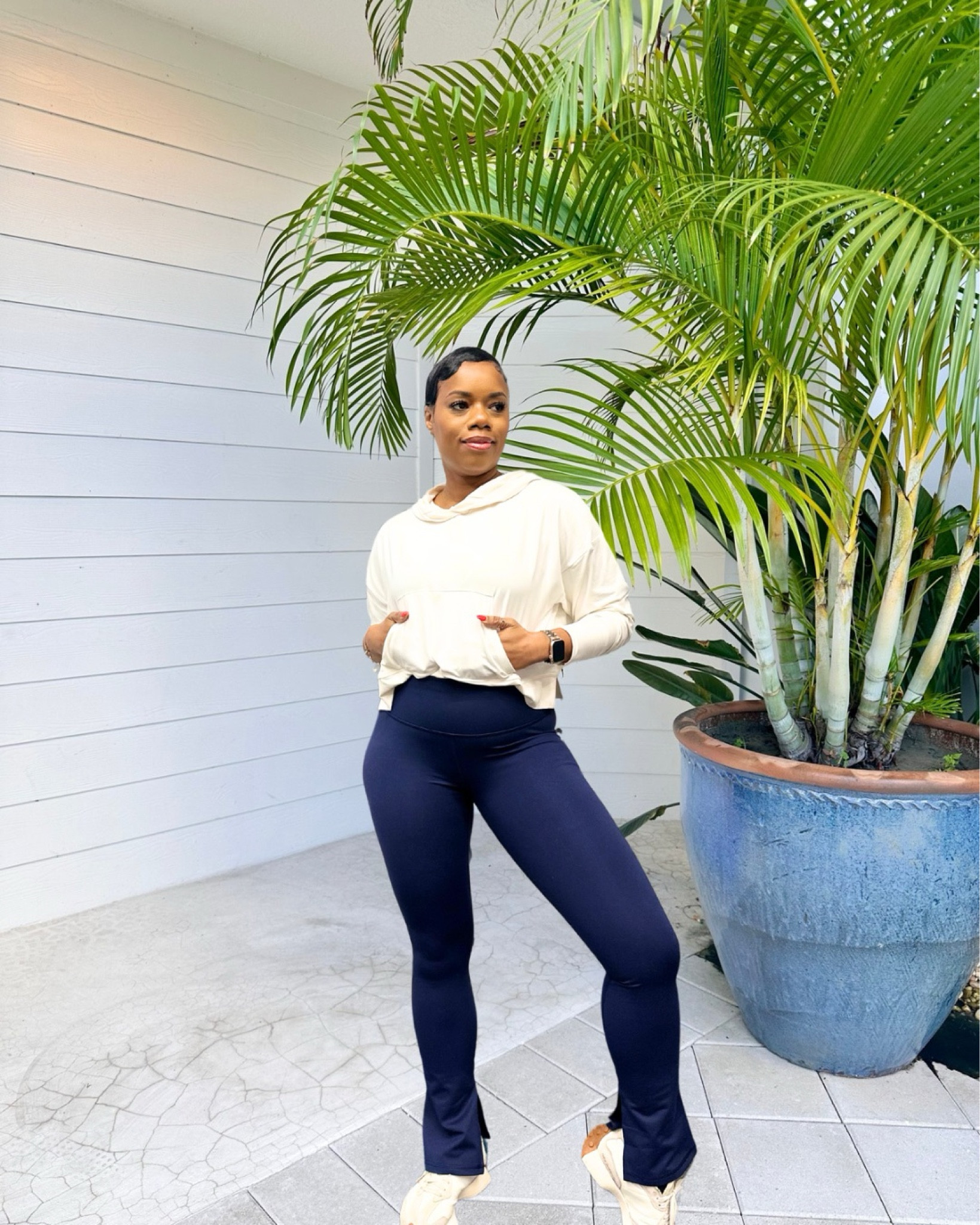 Anytime I run errands @fabletics is my uniform of choicee

#LTKFitness #LTKTravel #LTKActive