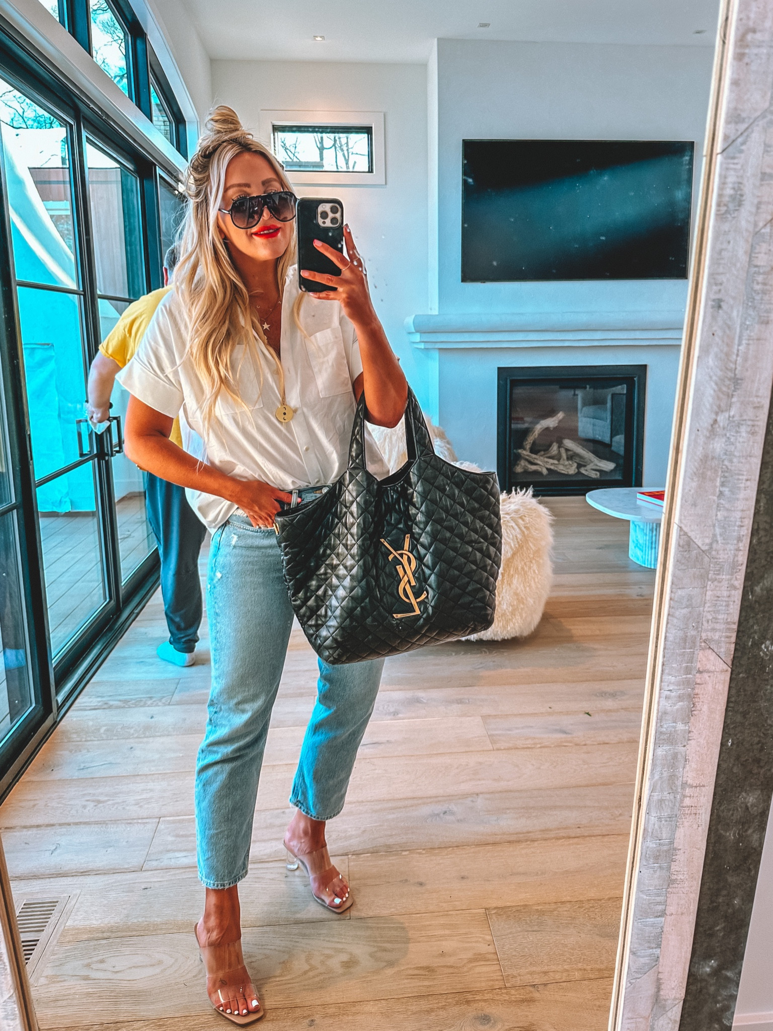 The best classic top and jeans! Wearing a medium in top and tts in denim 