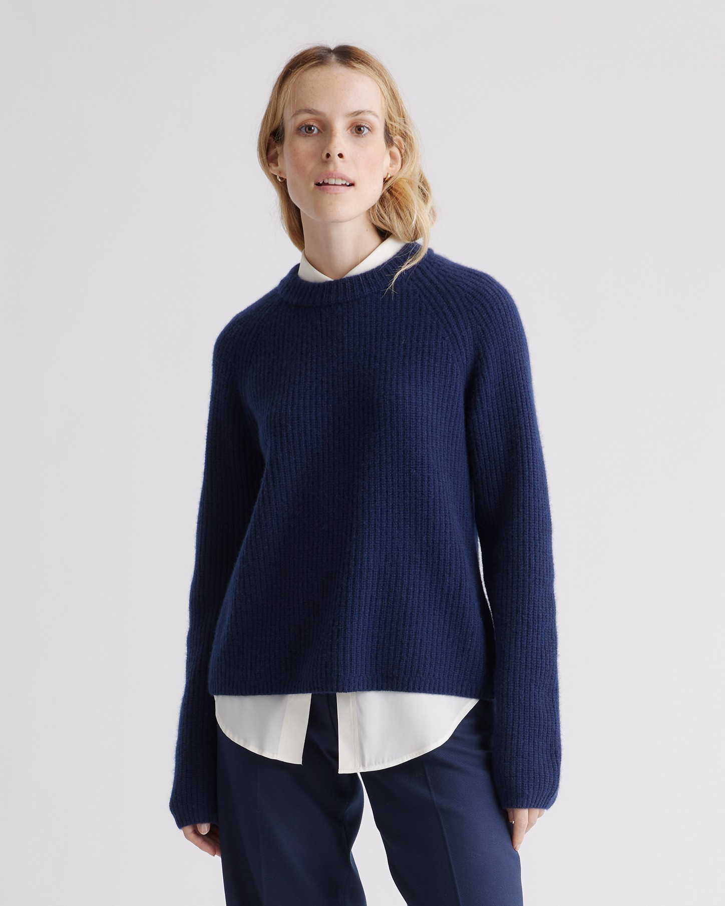 Quince | Women's Lightweight Mongolian Cashmere Fisherman Crewneck Sweater in Navy, Size XS | Quince