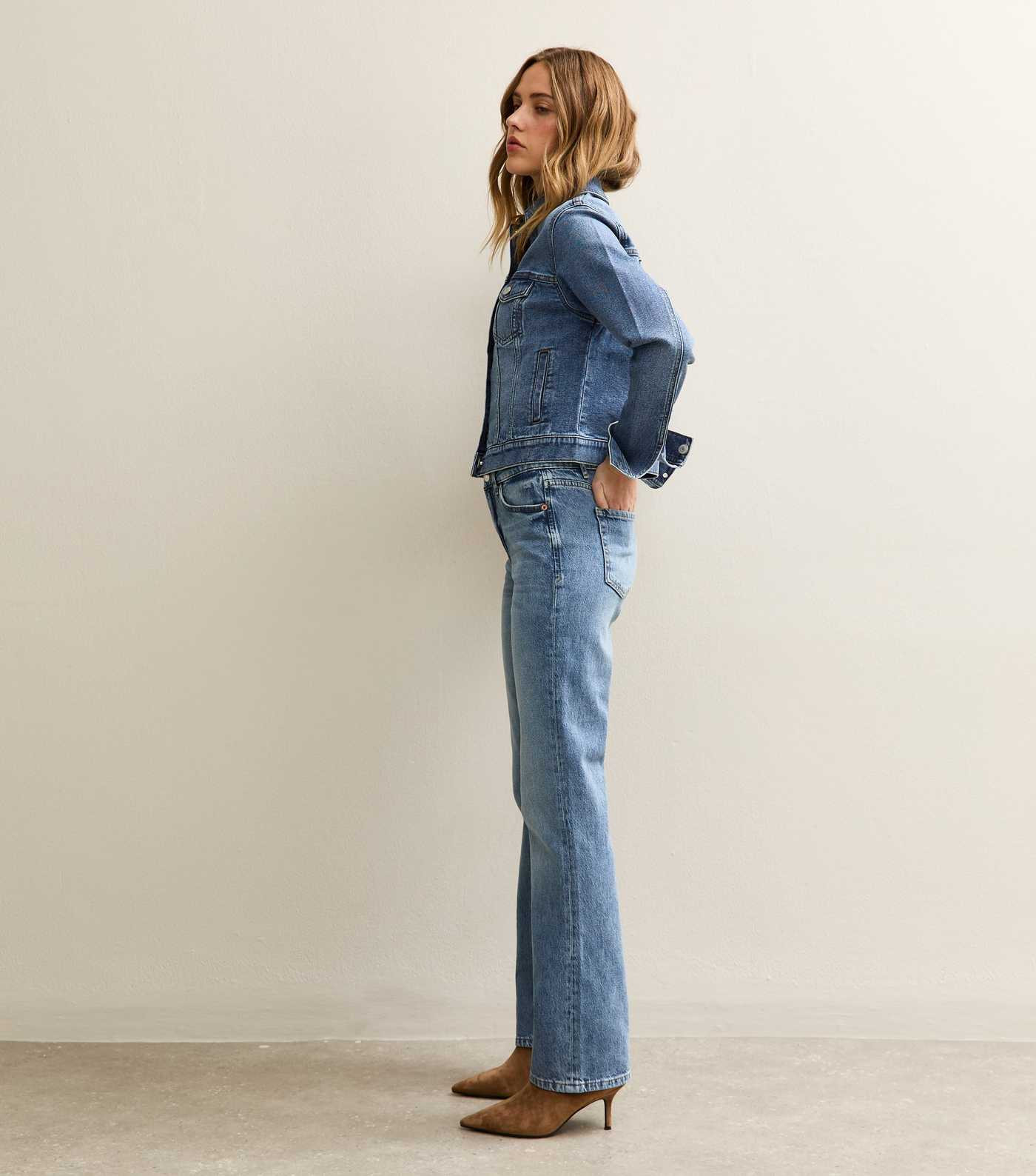 Mid Blue Wash Ruby Straight Leg Jeans | New Look | New Look (UK)