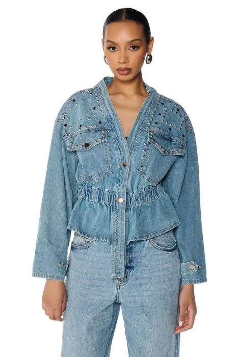 ALL THE RAGE STUDDED DENIM CINCHED JACKET | AKIRA