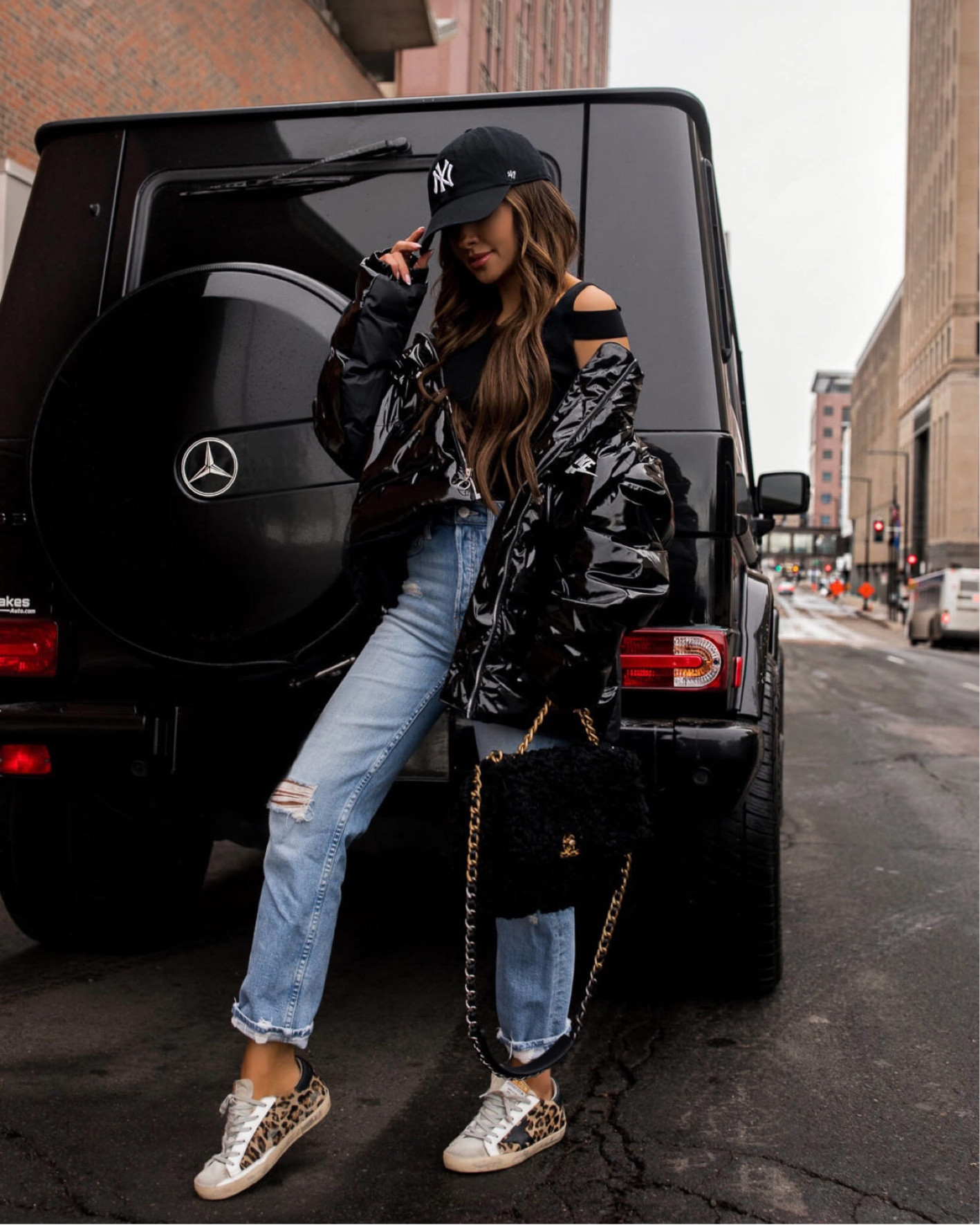 Casual fall outfit 
High gloss puffer jacket 
Revolve cutout tee similar
Ripped jeans
Golden goose leopard sneakers 



#LTKSeasonal #LTKStyleTip #LTKShoeCrush