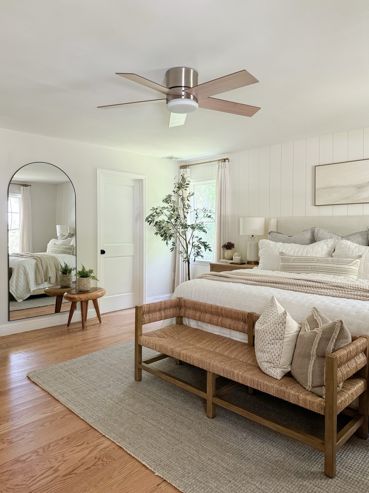 Coastal Bedroom

neutral bedroom, beige bedroom, striped duvet, fluffy duvet, fluffy bedding, wood nightstand, sherri calnan home

#LTKHome