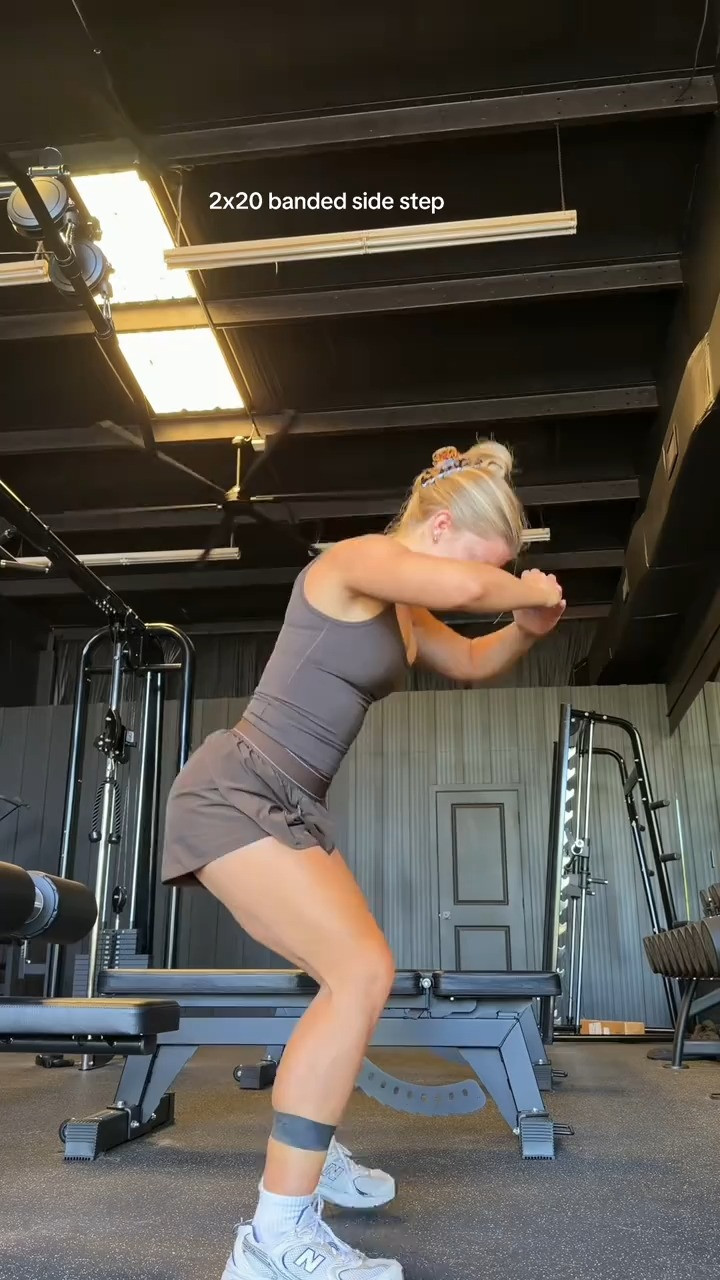 Minimal equip full body workout!!!!

#LTKActive #LTKfitnessgoals #LTKdayinmylife