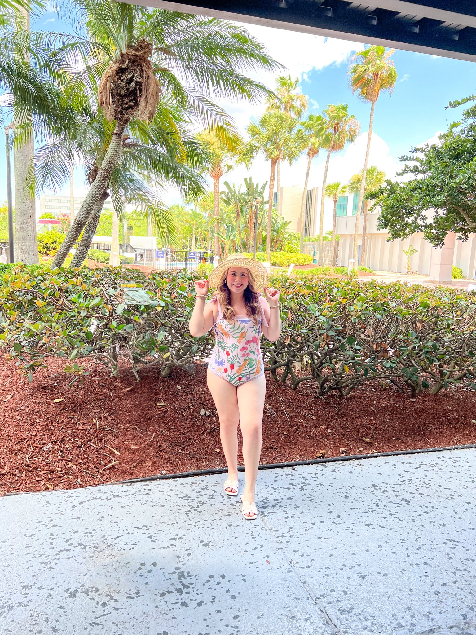 Wearing a Large, this bathing suit is reversible and has tummy control 

#LTKFindsUnder50 #LTKMidsize #LTKSwim