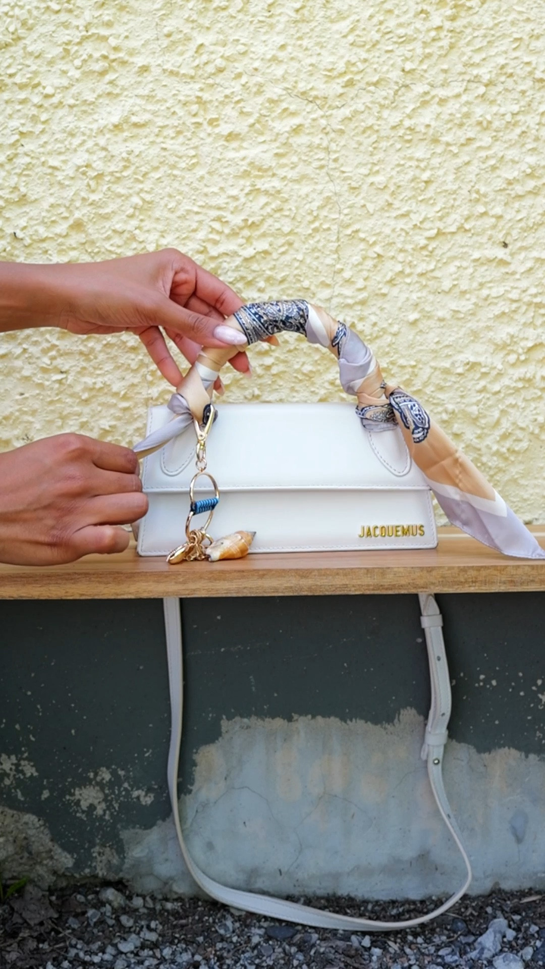 In love with this combo of bag accessories!! Scarf comes in 3 colour ways! Bag charm is from Anthropologie. Could find the exact one online but they have another very similar one

Sea shell cluster bag charm | how to accessorize your bag | bag scarf | bag twilly | jacquemus le chiquito long | jacquemus bag | summer bag | bag accessories | bag charms | how to tie a bag scarf | printed square scarf

#LTKSeasonal #LTKStyleTip #LTKTravel