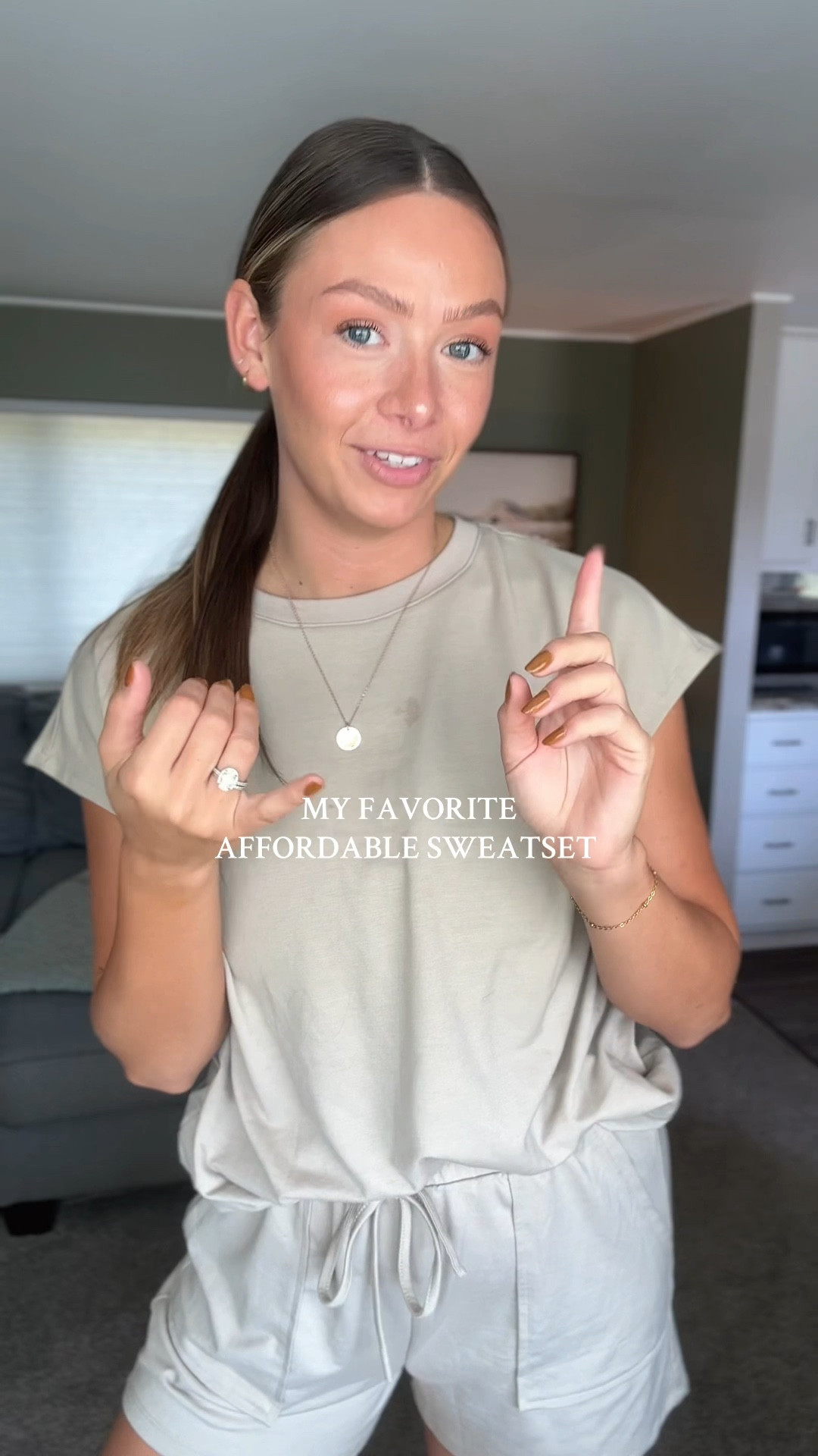 The perfect sweatset for this fall & winter 🧸🍂🤎🍁

#LTKSeasonal #LTKFindsUnder50 #LTKStyleTip