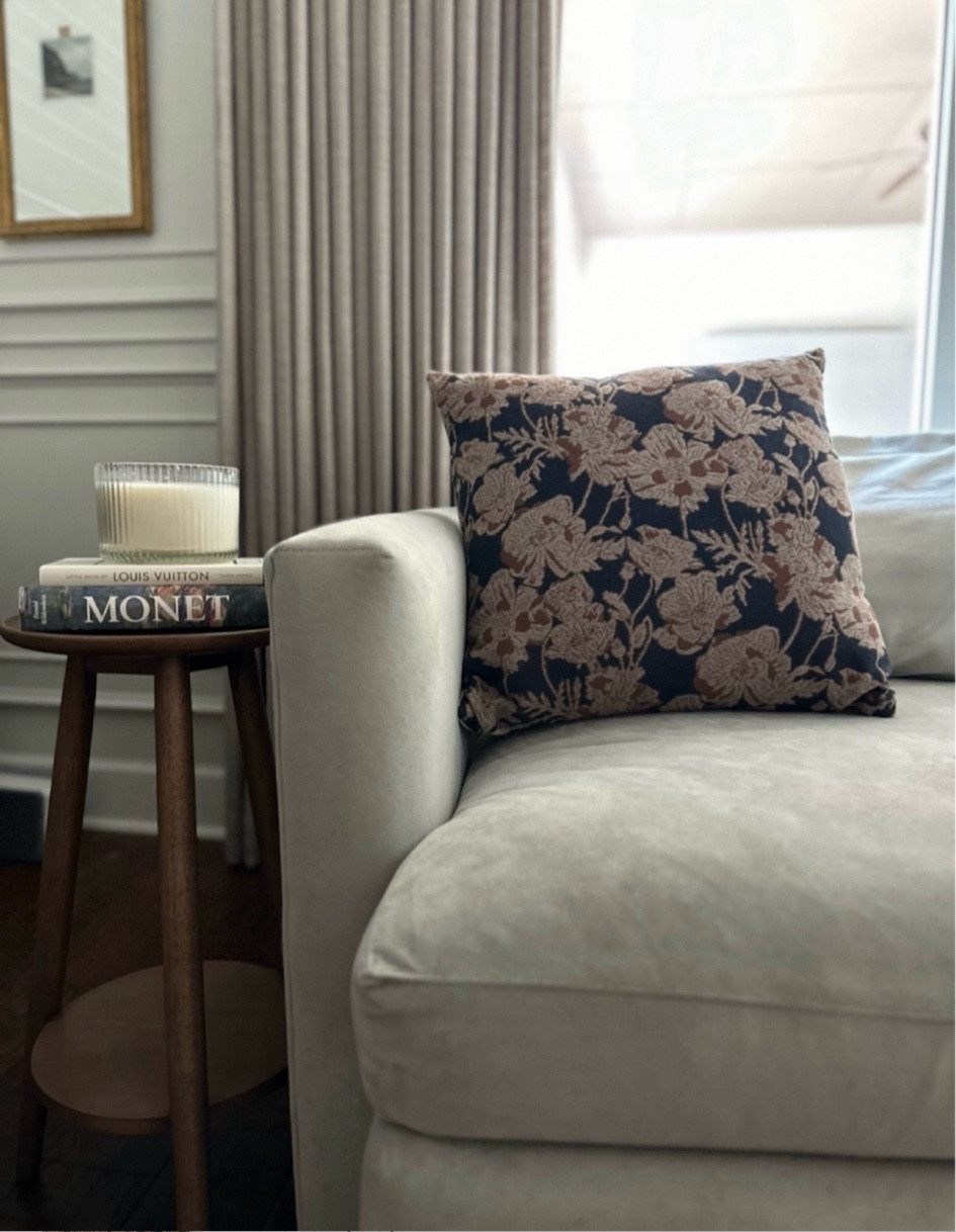 Loloi pillow | floral | checkered throw blanket | stool table decor | twopages Liz linen

#LTKFindsUnder50 #LTKSaleAlert #LTKGiftGuide