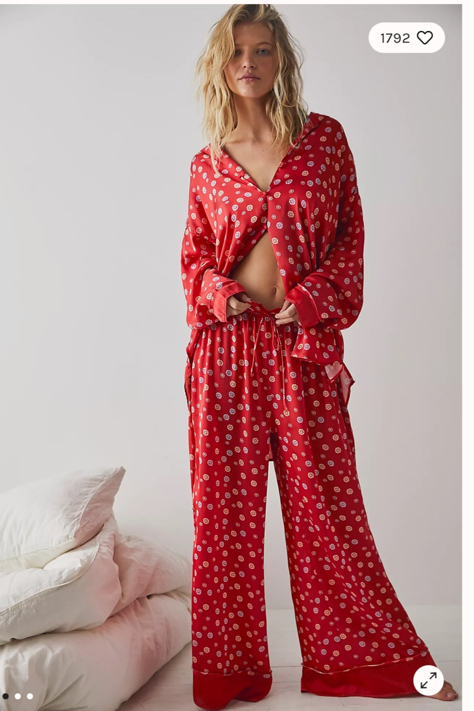 #holidaypajamas #christmaspajamas 

#LTKHoliday #LTKunder100 #LTKSeasonal