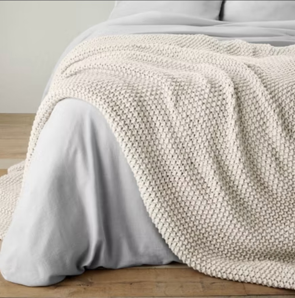 Caslauna knit chunky blanket

Our favorite blanket to style with is currently on sale with target circle week.

Comes in many colors and aizes

#LTKSaleAlert #LTKHome #LTKStyleTip