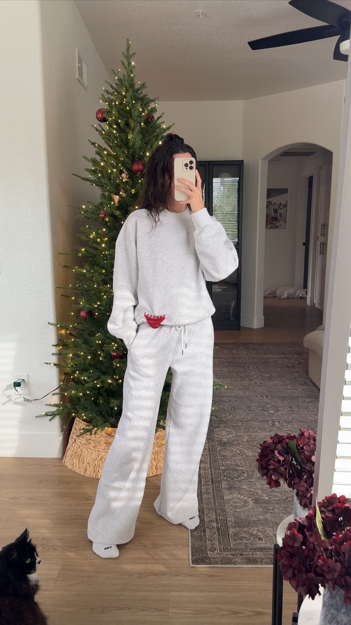 Lounge sweat set! I’m 5’7” wearing size small (regular length) in the pants and sweatshirt. I normally wear XS at this brand but wanted a more loose fit in this set  

#LTKHoliday #LTKootd #LTKFindsUnder100