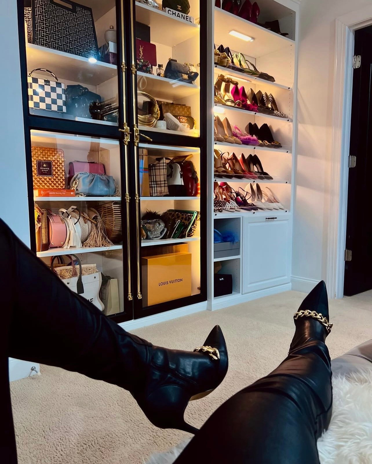 winter outfits women
The type of boots you get in 3 different colors…Why?—-because they’re so good!


#LTKgrwm #LTKootd #LTKSaleAlert