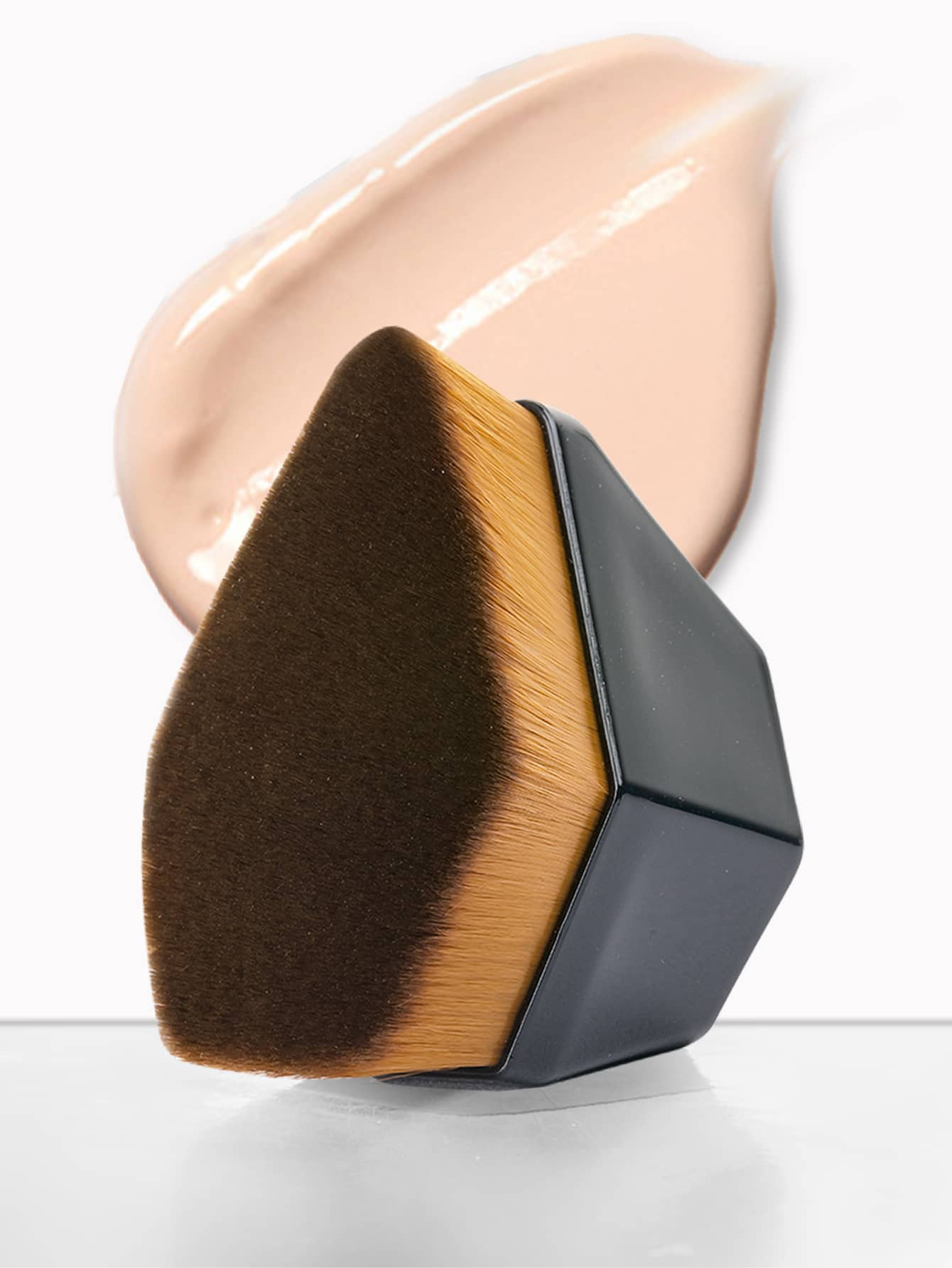 1pc Foundation Brush | SHEIN