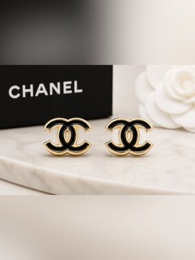 CHANEL Black and gold Interlocking CC EARRINGS | Poshmark
