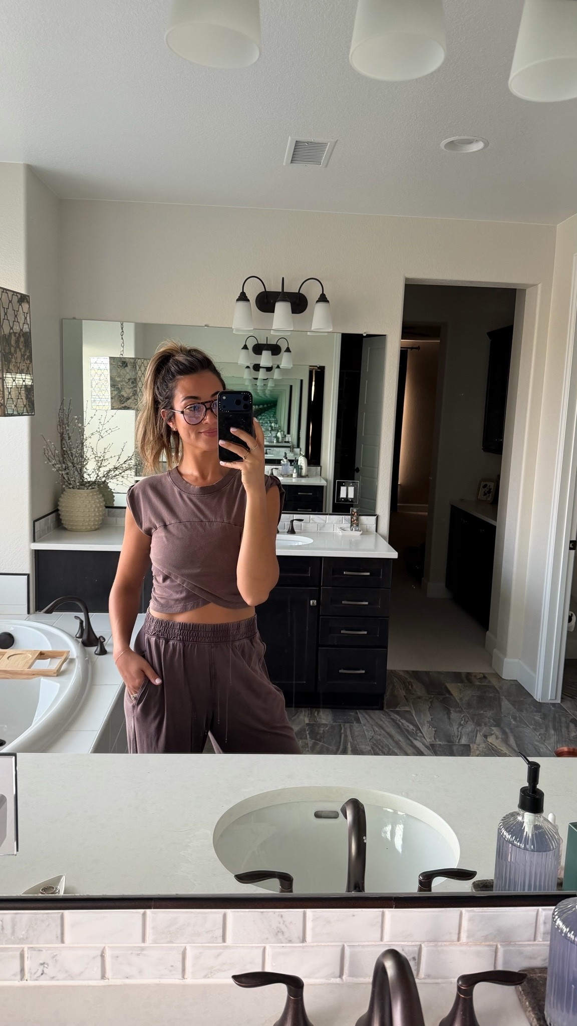 Today’s workout look! 

Free people matching set blue light glasses fitness gym athletic wear

#LTKdayinmylife #LTKActive #LTKSeasonal