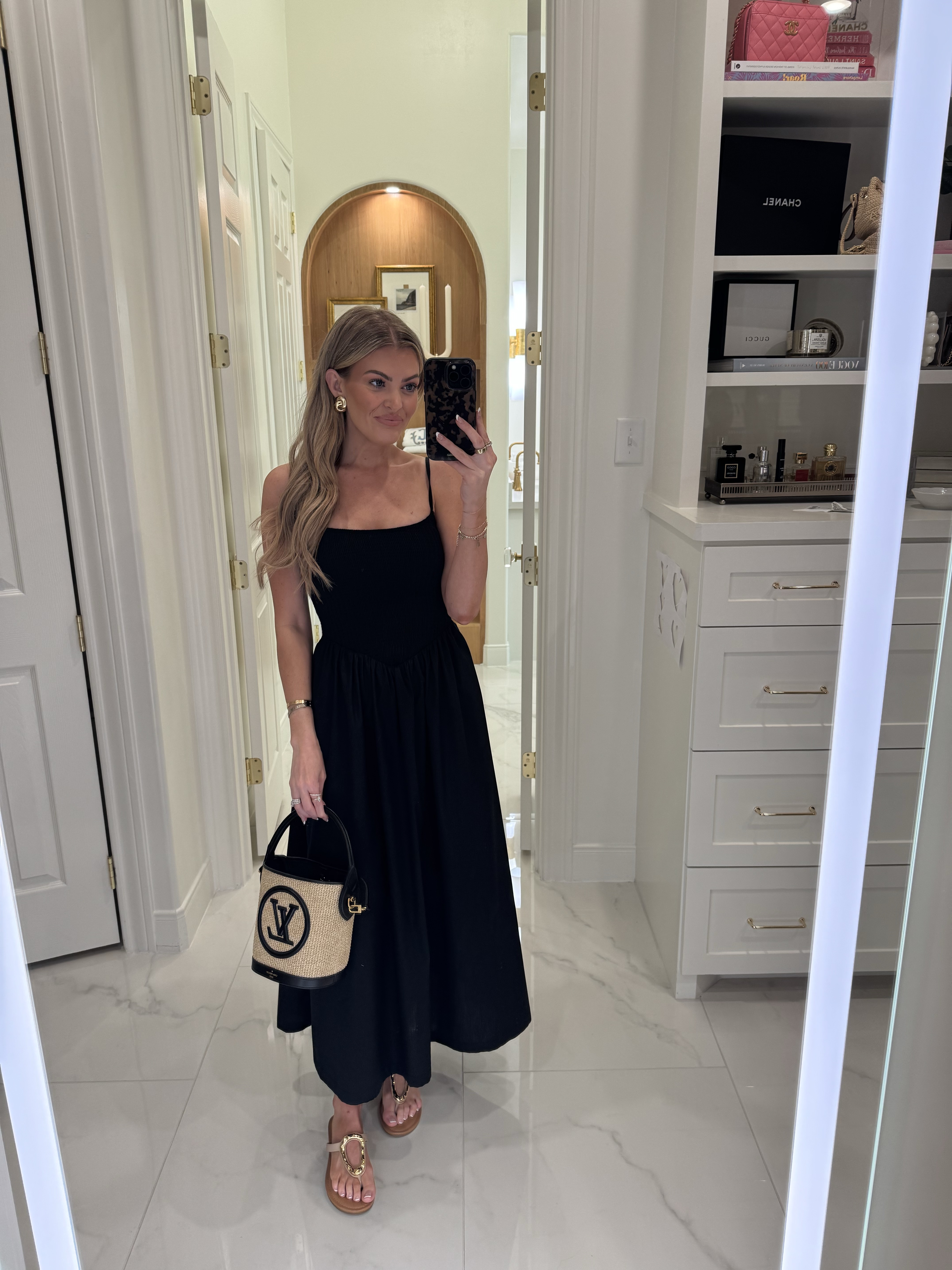 If you're looking for a dress that's versatile, you can dress this one up or down for any occasion!! It has a smocked drop waist that is so flattering! (wearing a size xs regular) use code: DRESSESAF for an additional 15% off

black dress, spring dresses, spring style, abercrombie spring sale, on sale 

 

#LTKFindsUnder100 #LTKSaleAlert #LTKFindsUnder50