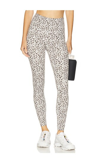 Move Super High Legging 25" in Dipped Feather | Revolve Clothing (Global)