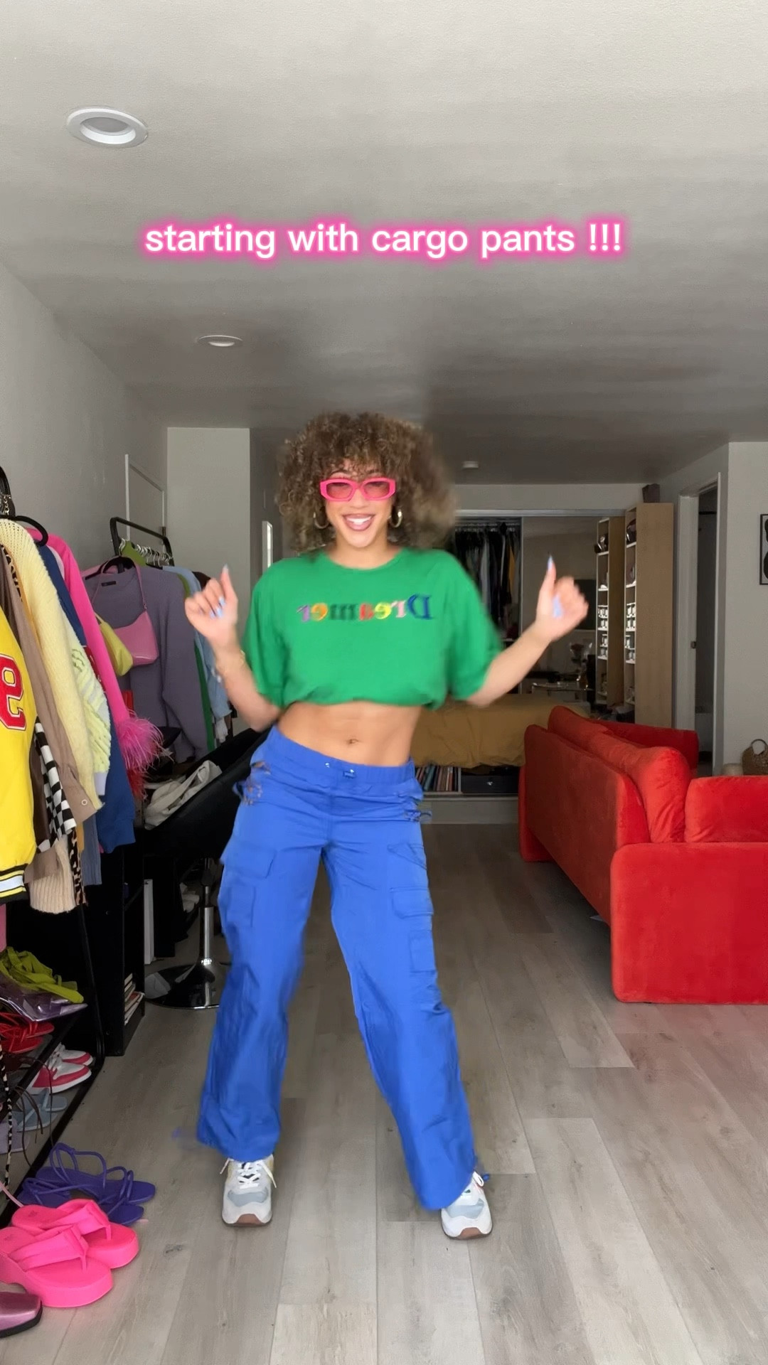 spring outfit ideas :) capsule wardrobe for spring/summer. cargo pants outfits!

yellow sweater: Cider
pink shorts: Zara
Dreamer tee: Princess Polly
Sunglasses: Lorvae
New Balance x Stauds (outfit 3)
Red bag: CISE