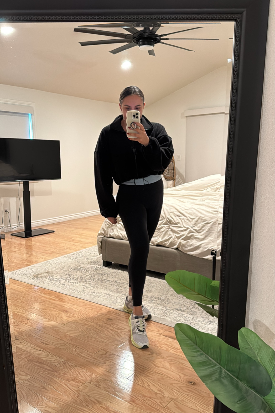 Work out ready and work from home approved ✨ #workfromhome #workout #gymoutfit

#LTKActive