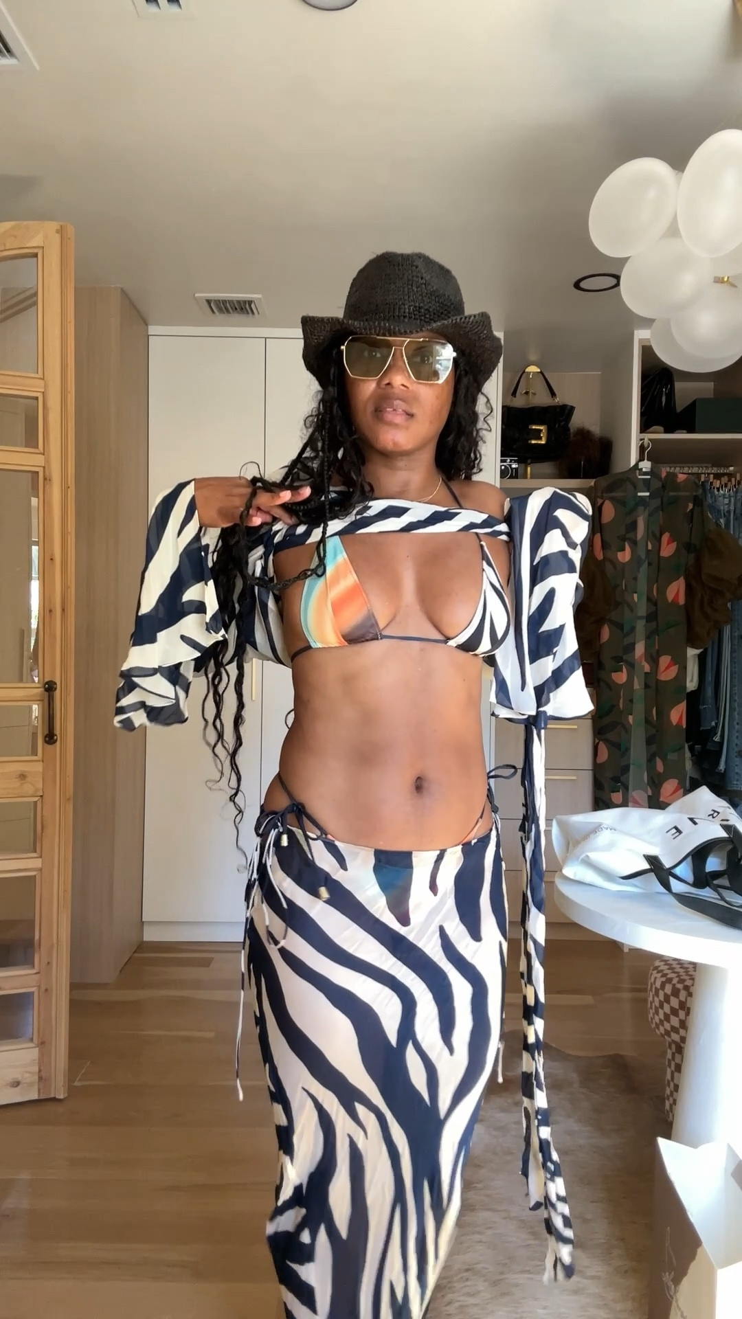 The entire look is Rat & Boa size Medium 

#LTKTravel #LTKfitnessgoals #LTKootd