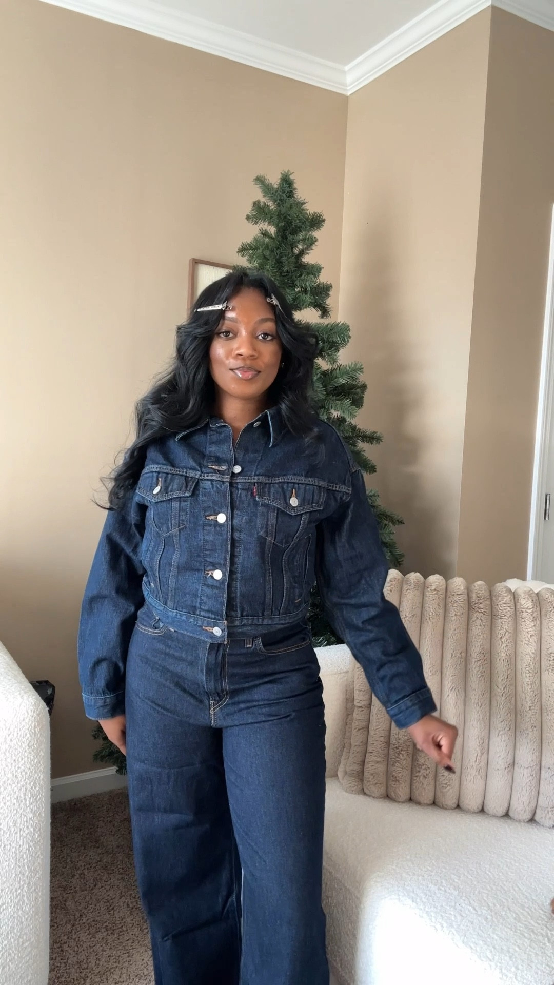 @Levi’s Dark Denim 

✨Wearing size: Small Jacket
✨Wearing size: 28” Jeans

#Levi’s #DarkDenim #Denim #WinterWear #JeanJacket #jeans


#LTKgrwm #LTKSaleAlert #LTKHoliday