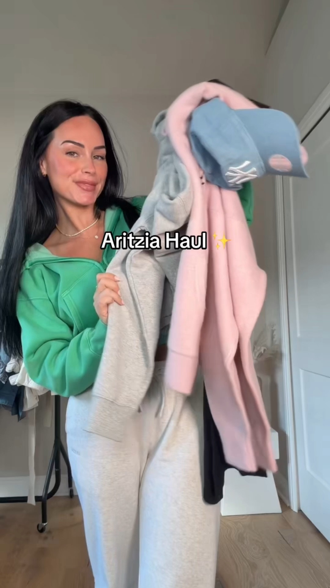 Mini Aritzia Haul ✨ I will have these 🔗 on my LTK! 

My sizing 5’7, 145lbs, 32dd


#LTKootd #LTKgrwm #LTKSpringSale