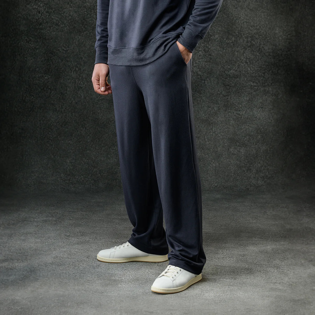 Men's Essential Relaxed Pant | LUXOME