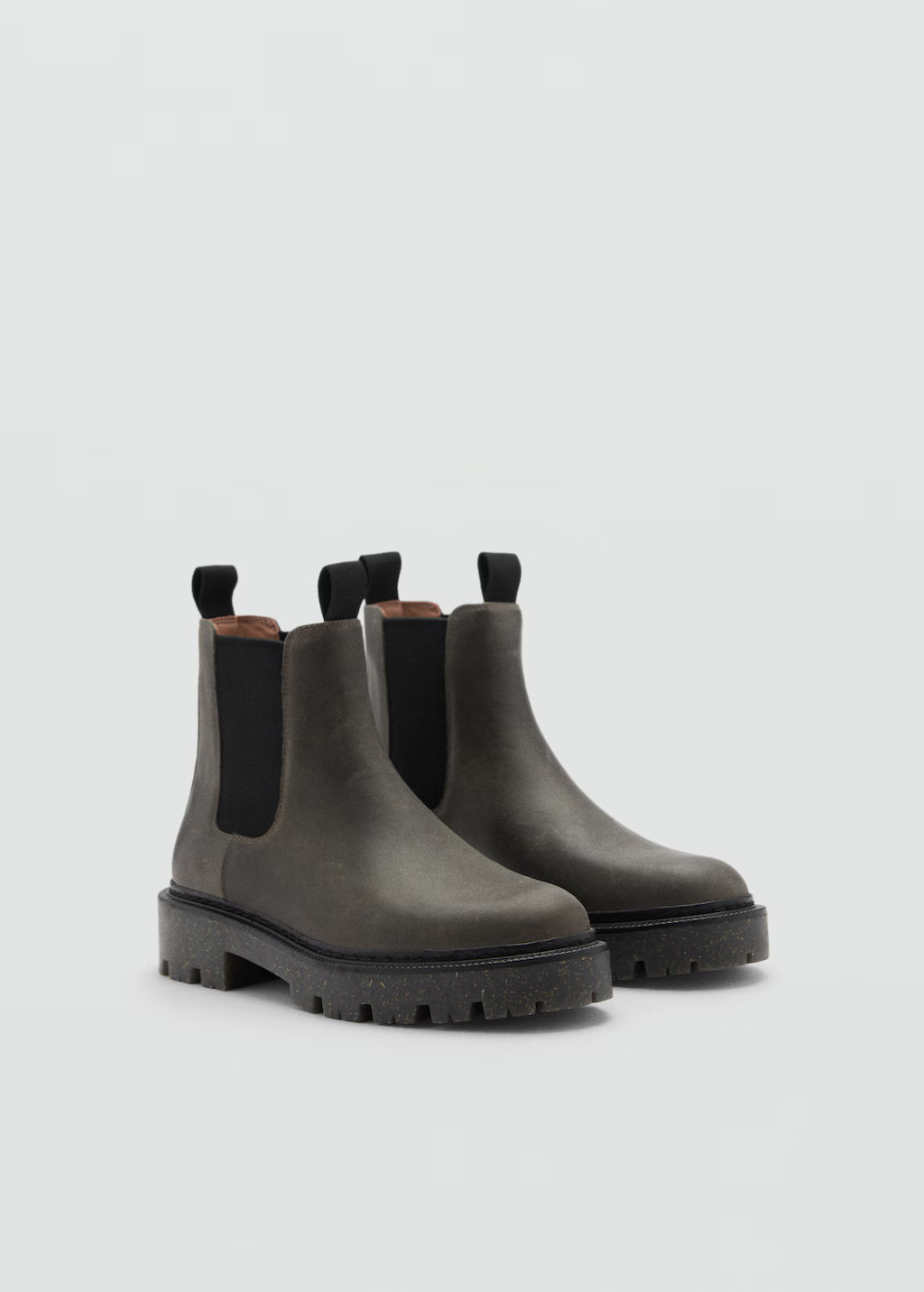 Leather Chelsea ankle boots - Women | MANGO United Kingdom | MANGO (UK)