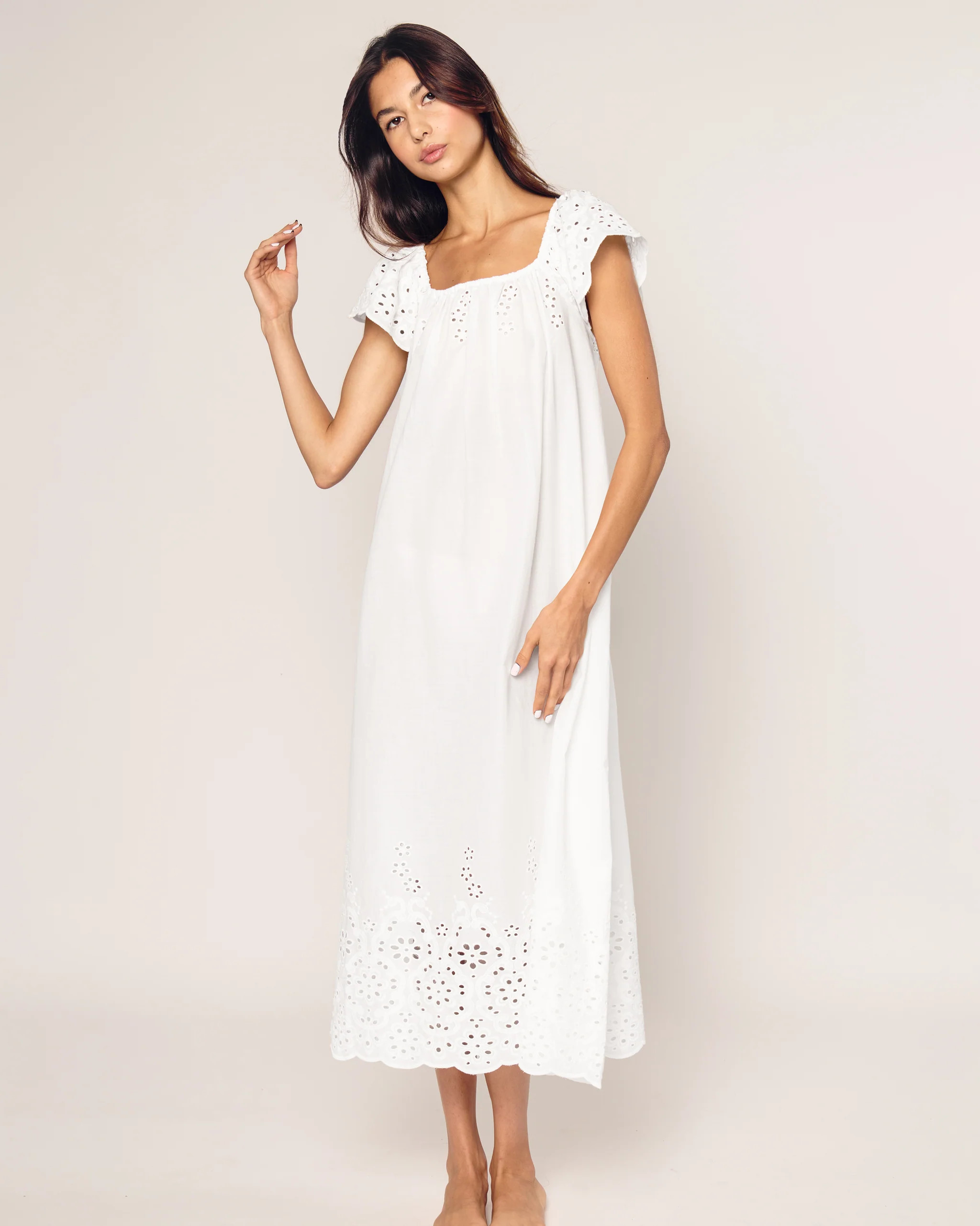 Women's Twill Ava Nightgown in White | Petite Plume