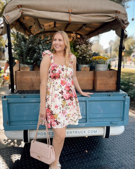 Gorgeous Abercrombie and Fitch midi dress: size Medium // spring dress #competition #ltkfind 

Follow my shop @affordablebyamandablog on the @shop.LTK app to shop this post and get my exclusive app-only content!


#LTKSale #LTKSeasonal #LTKFind