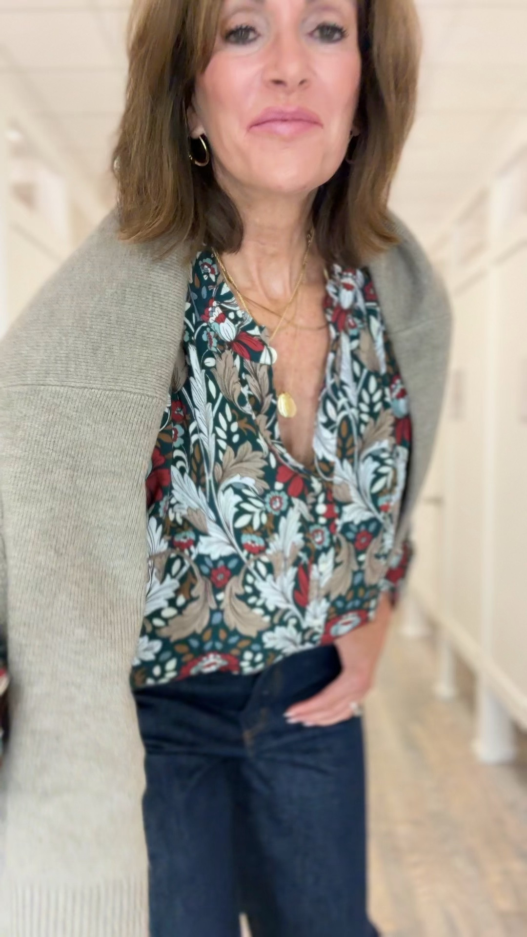 Top - medium 
Cuffed jeans / 27 regular. Kinda tight so probably need a 28. My true size is 29

Fall style 
Elevated casual

#LTKMidsize #LTKTall #LTKSaleAlert