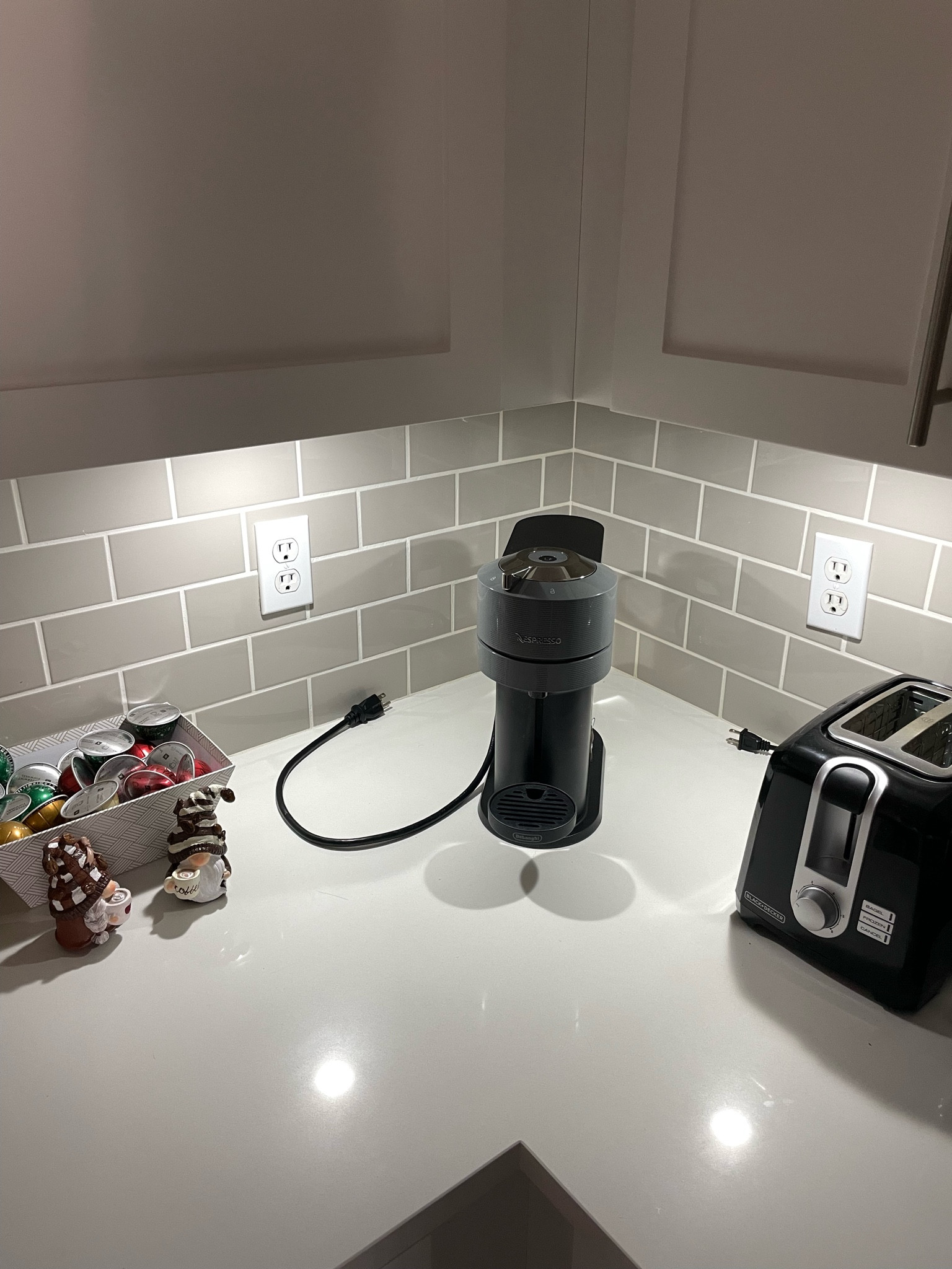 Under $5 cabinet lighting for my coffee corner ☕️☕️💡

#LTKhome #LTKfindsunder50