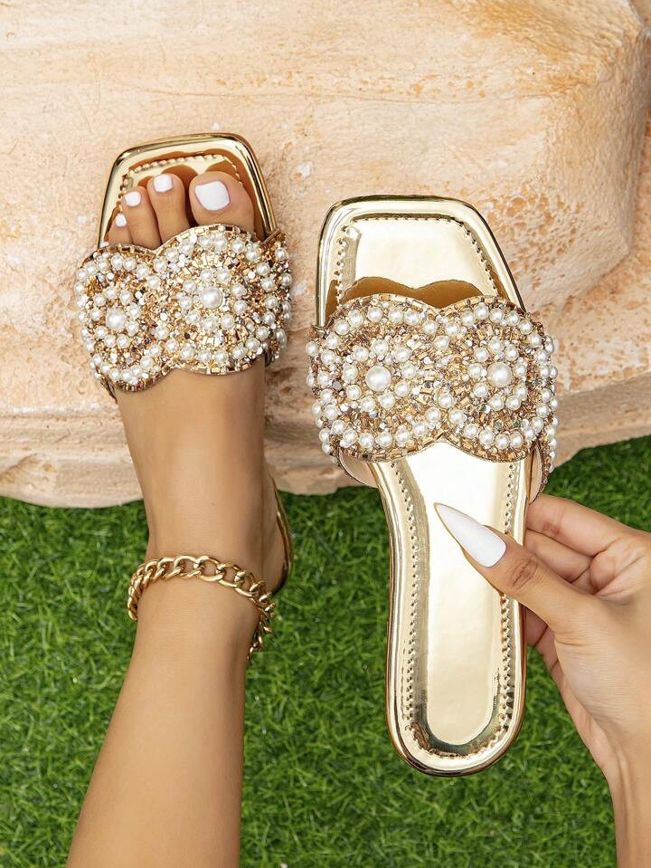 Golden Women\ Rhinestone Slippers For Outside Wear - Fashionable New Style Flat Bottom Beach Sand... | SHEIN