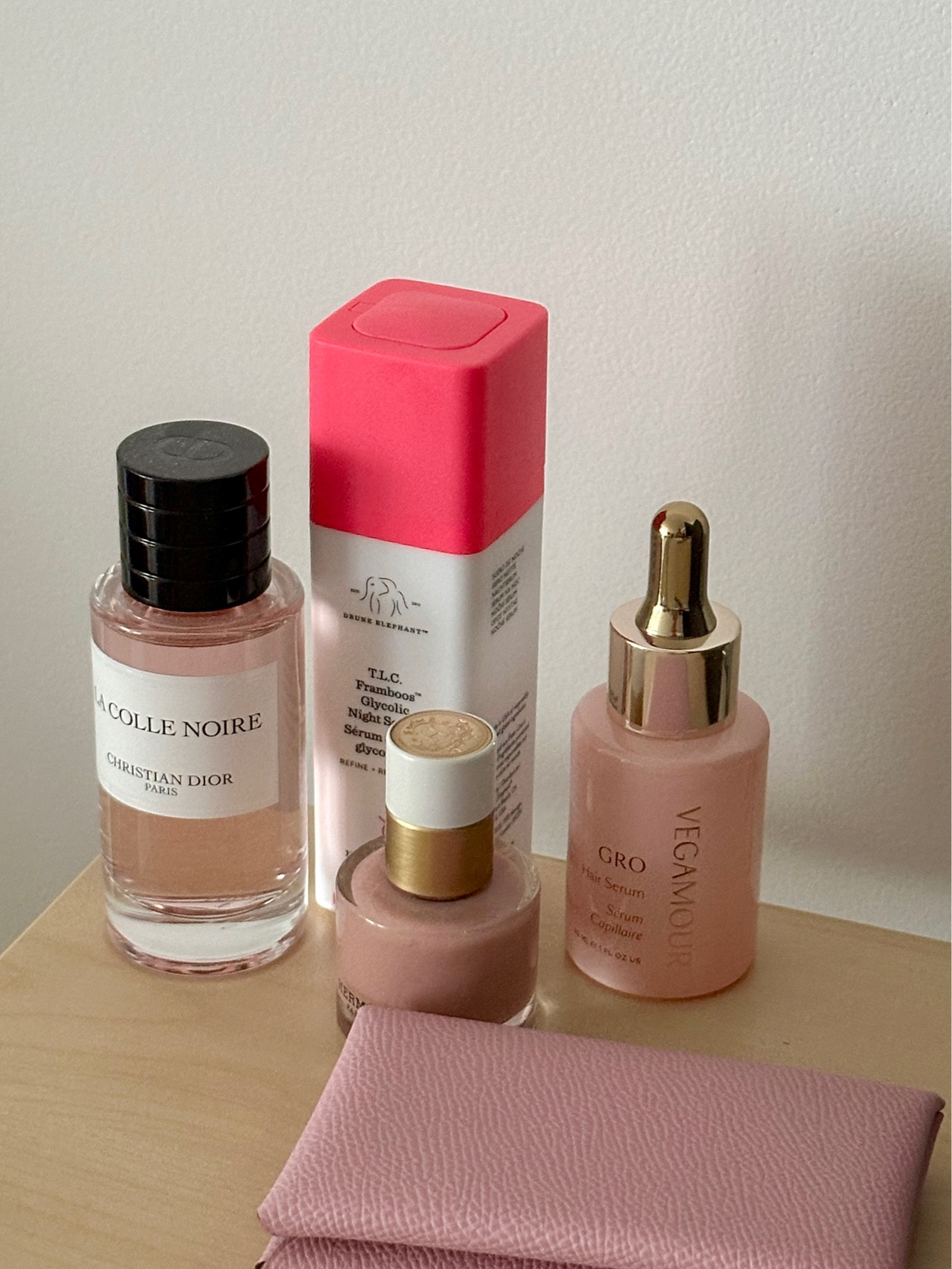 Having a pink moment 💕🎀🌷

#LTKeurope #LTKbeauty #LTKSeasonal