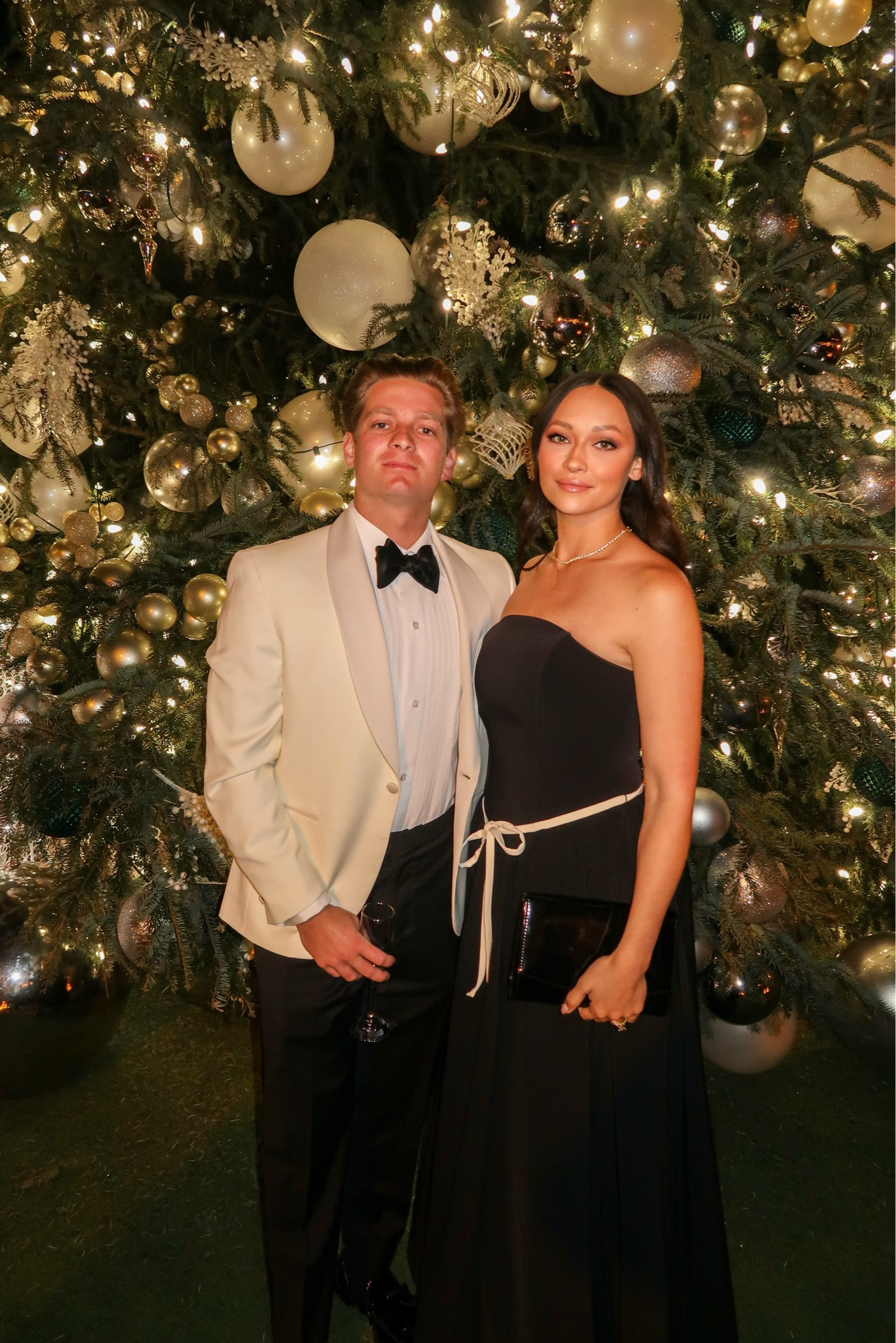 Elegant, timeless, and black-tie ready! 🖤 Sharing my full gala look on LTK—shop everything from the dress to the accessories and nail your next formal event in style. ✨

#LTKSeasonal #LTKStyleTip #LTKItBag