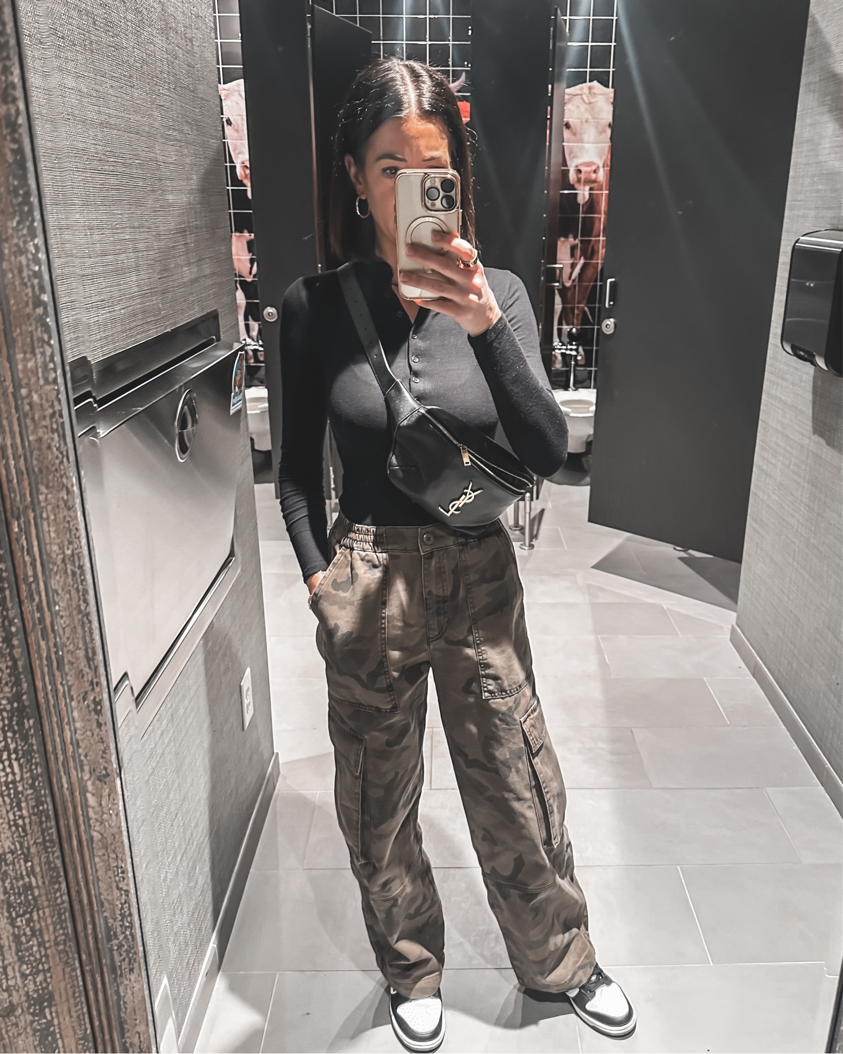 Camo cargo pants

Camo, cargo pants, ysl, belt bag, nike dunk

#LTKstyletip #LTKitbag #LTKshoecrush