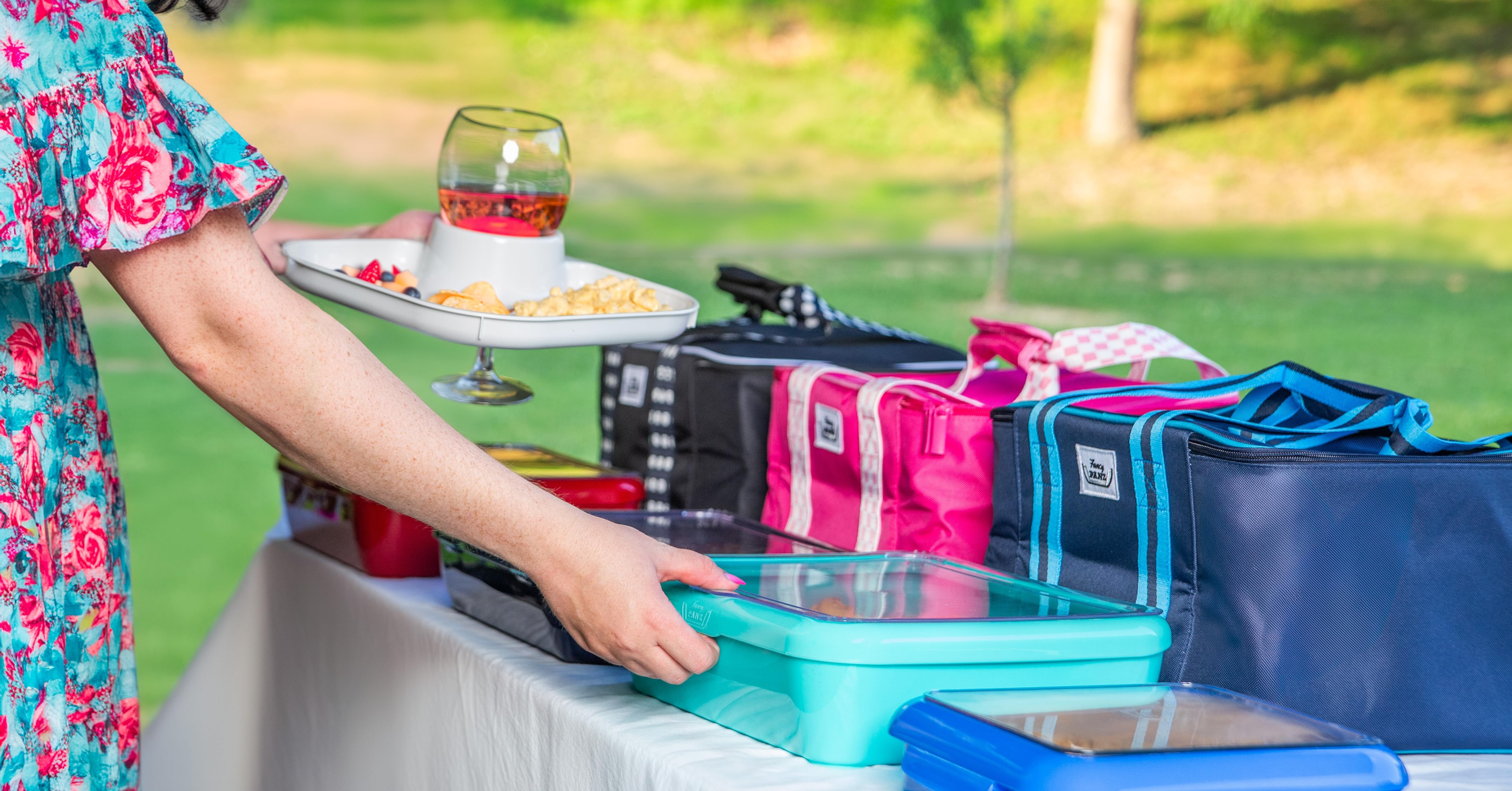 Fancy Panz Classic, Serving Tray for Food, Made in the USA Foil Pan Carrier, Stackable Aluminum Pan Holders with Clear Lid, Travel Casserole Carrier With 1 Disposable Foil Pan & Serving Spoon, White | Amazon (US)