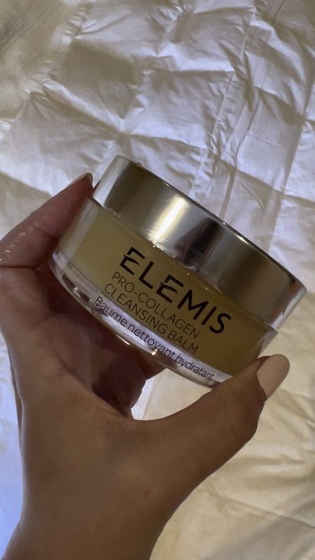 the very best cleansing balm on the market. It smells like a spa in a jar, takes off all of my makeup, and leaves skin soft and GLOWING. I could not love this more, it is a holy grail absolute favorite. @elemis #elemispartner #ad