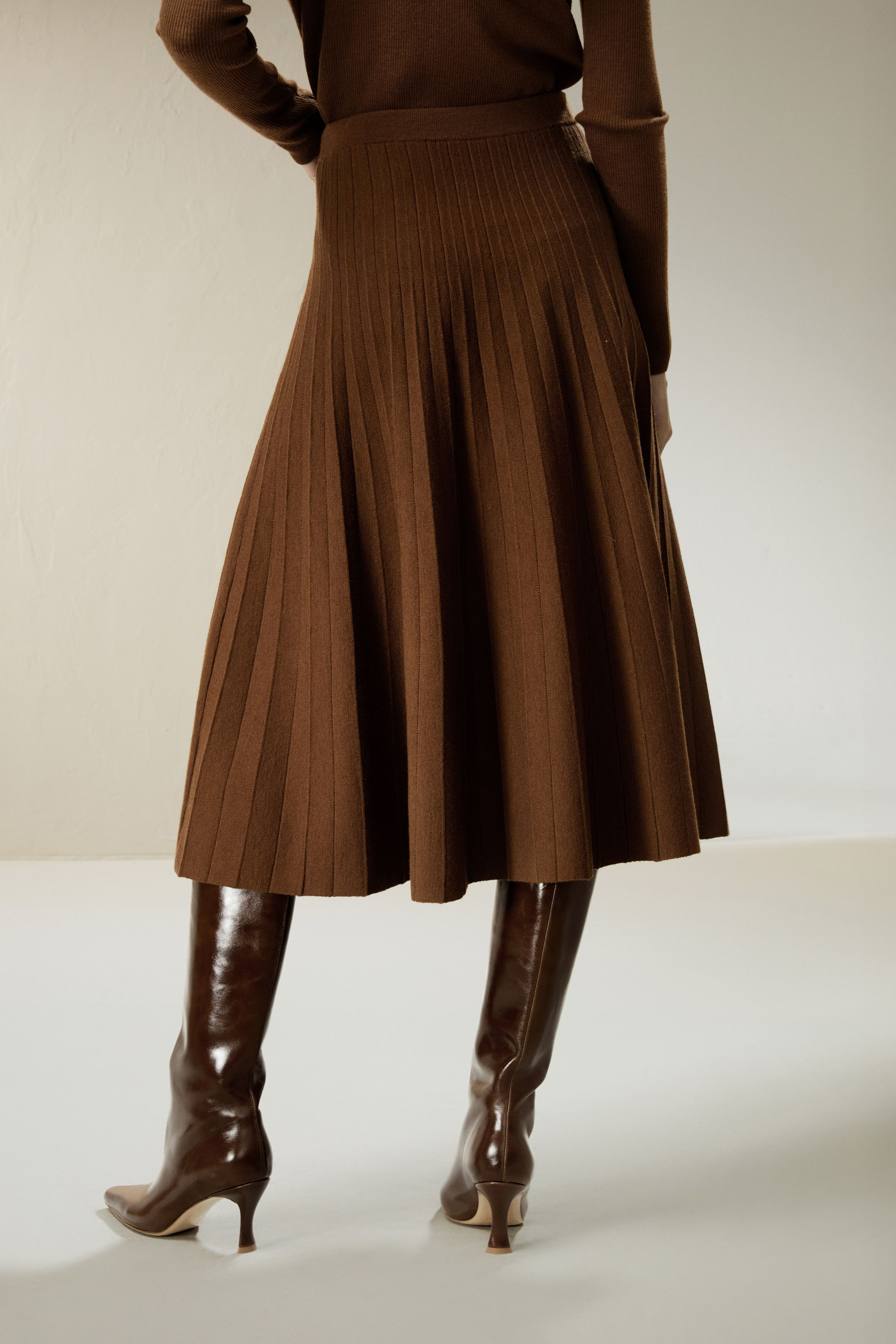 Collegiate Ultra-fine Merino Wool Skirt | LilySilk