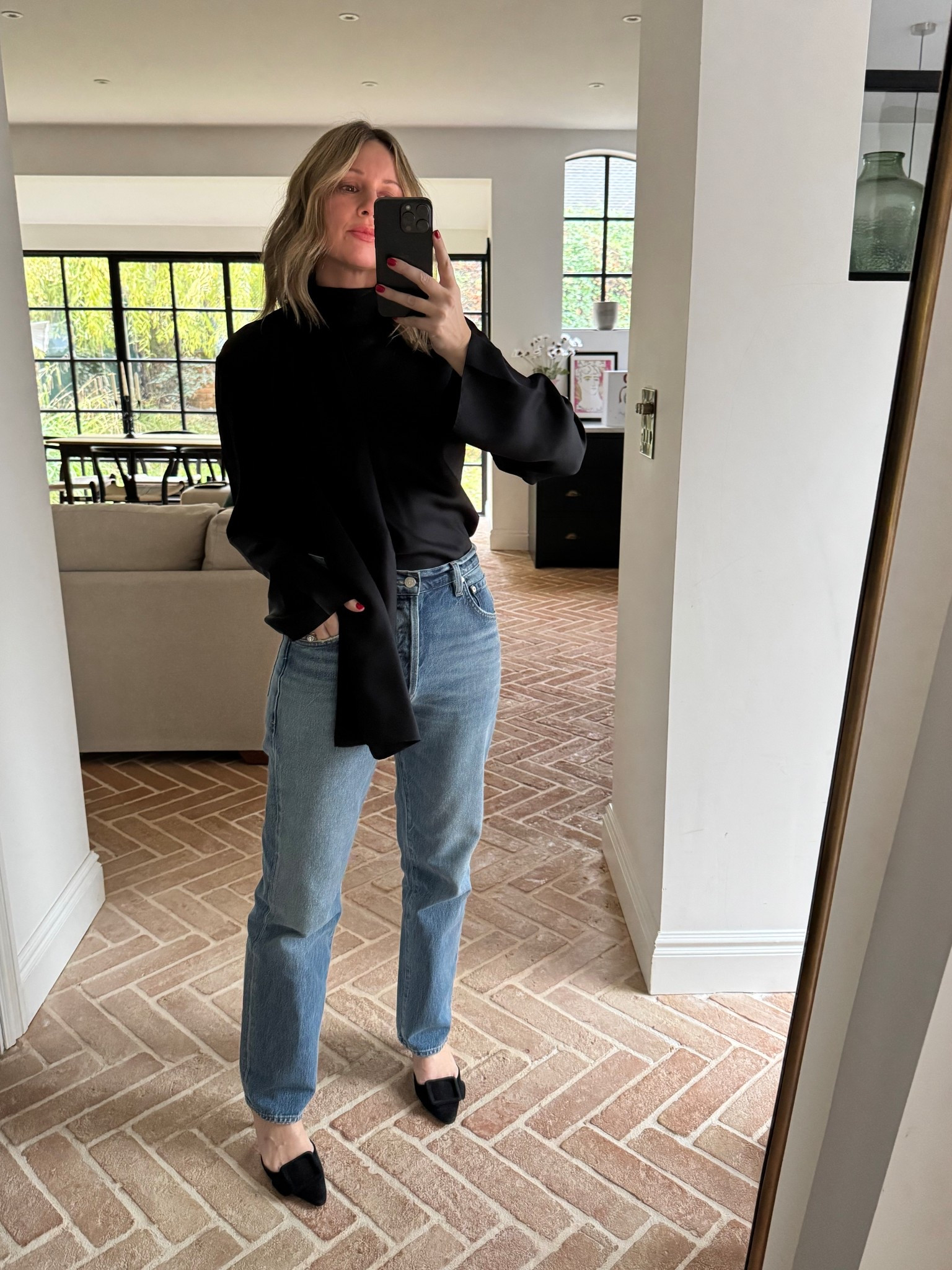 Jeans & a Nice Top 🖤 

#LTKwinter #LTKdatenight #LTKfestive